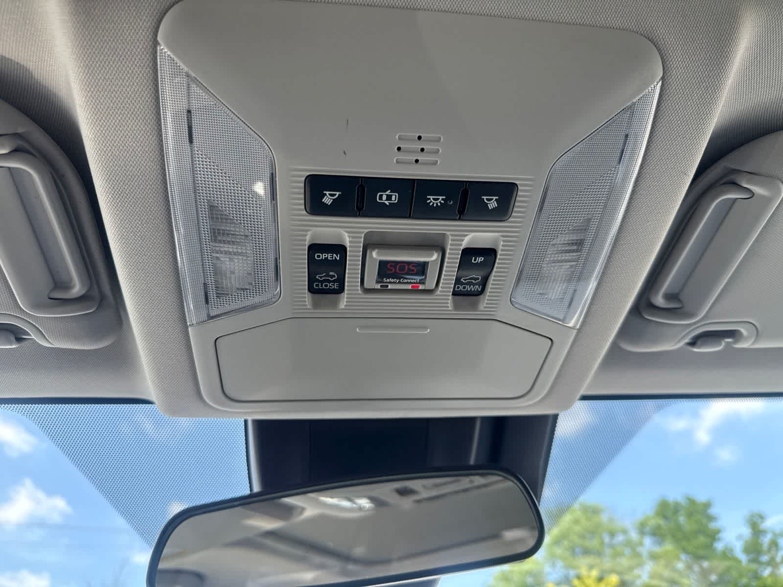 Thumbnail: 2019 Toyota RAV4 - 19