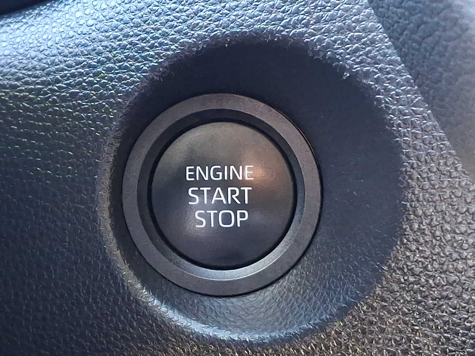 Thumbnail: 2025 Toyota Corolla Cross - 27