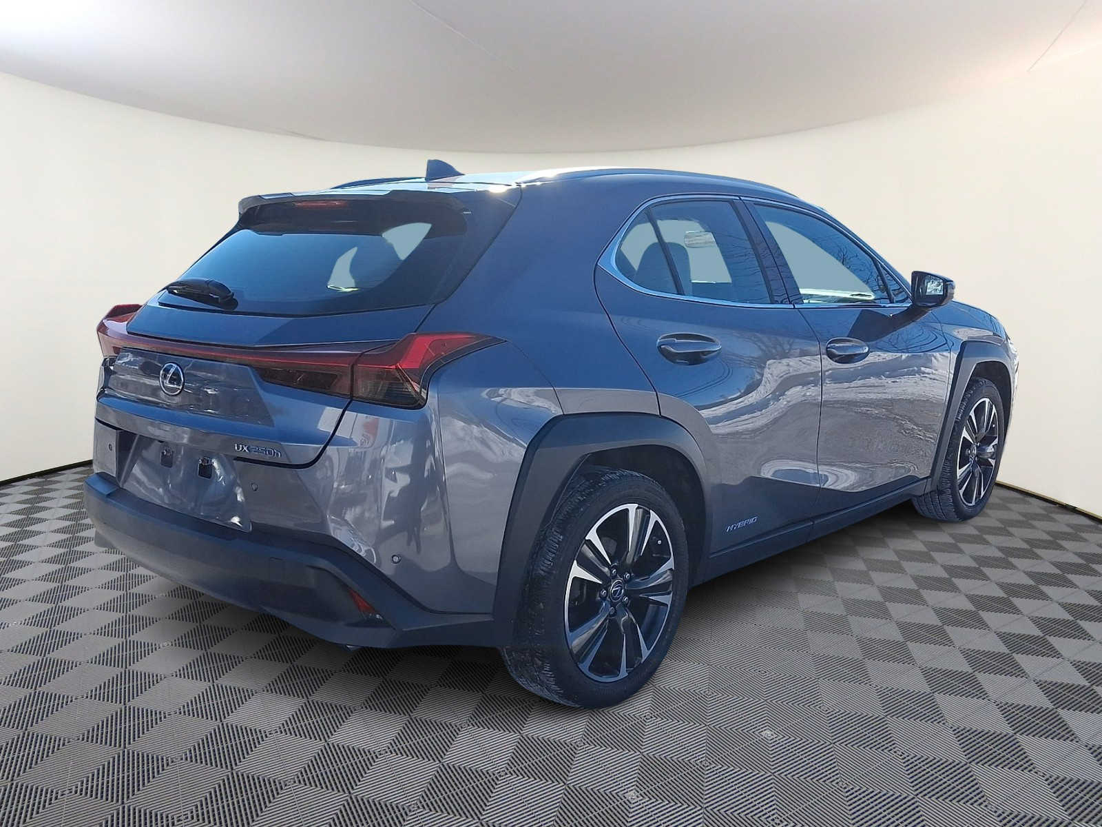 Thumbnail: 2019 Lexus UX - 5