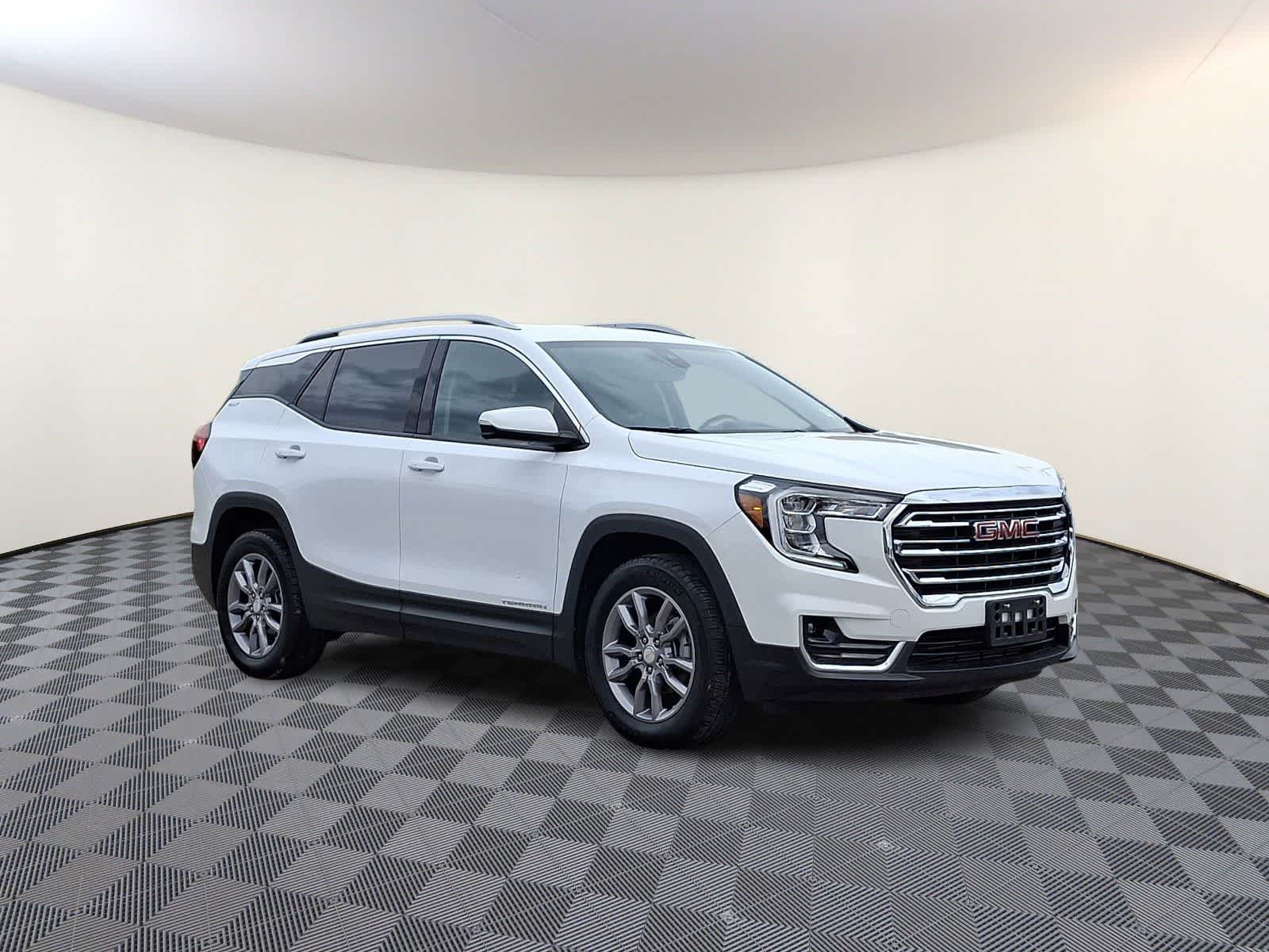 Thumbnail: 2024 GMC Terrain - 4