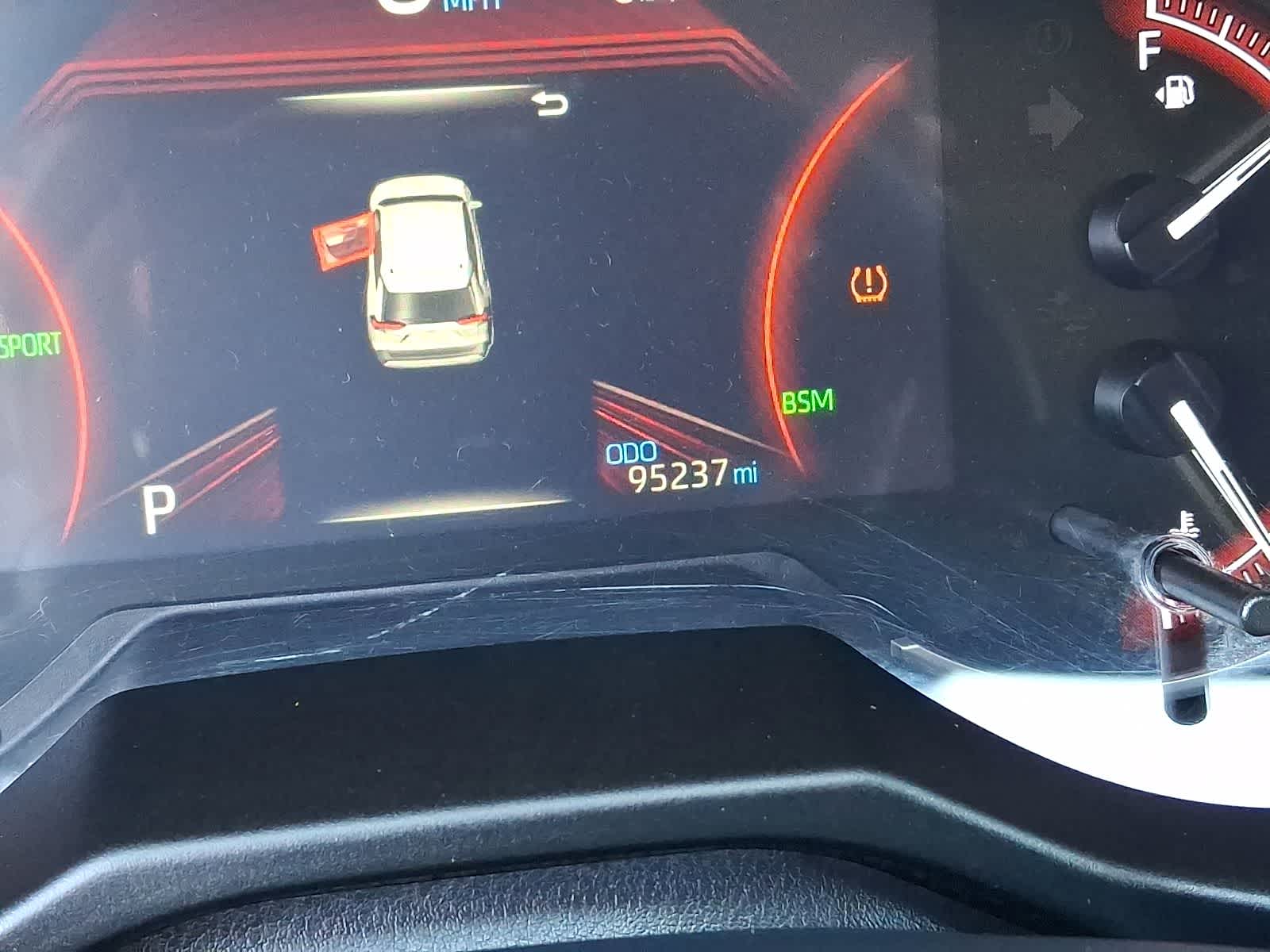 Thumbnail: 2019 Toyota RAV4 - 24