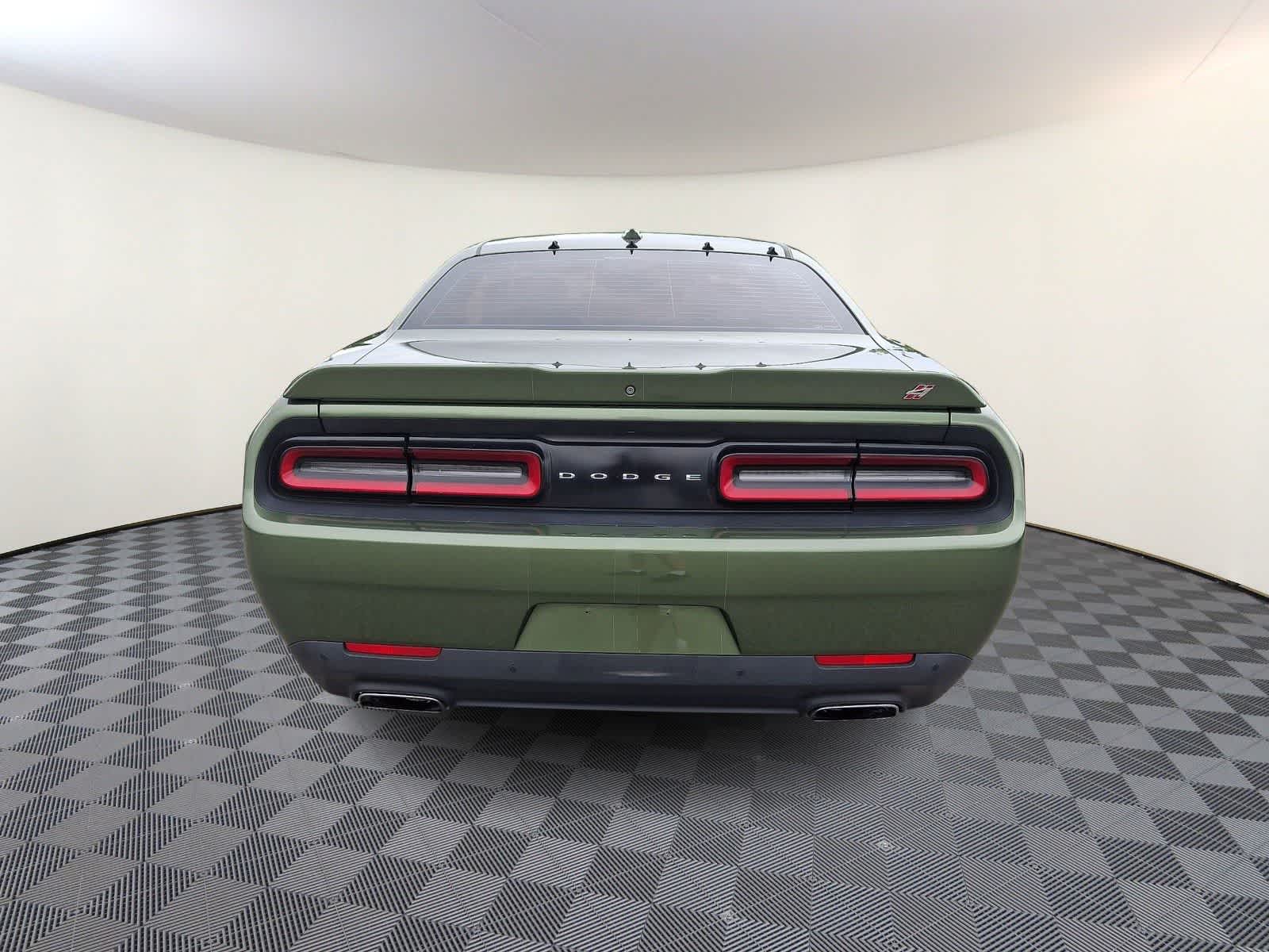 Thumbnail: 2018 Dodge Challenger - 6
