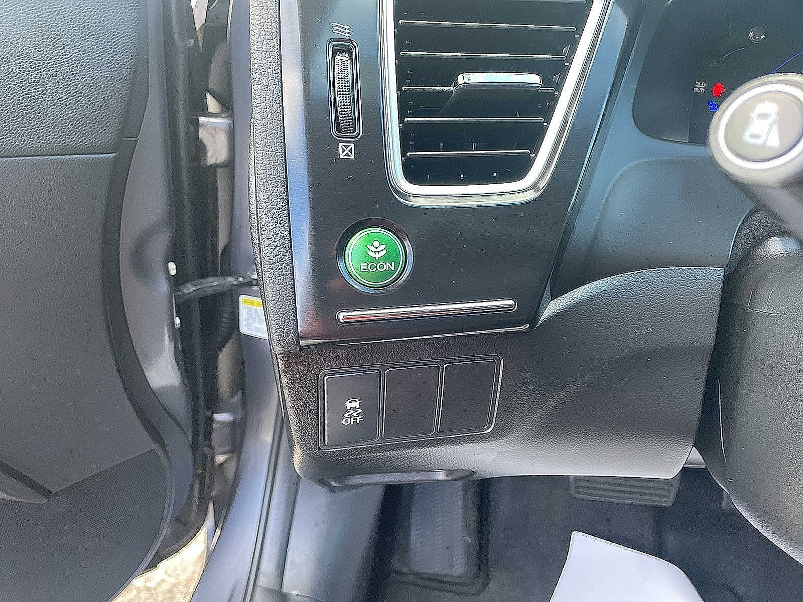 Thumbnail: 2015 Honda Civic - 10