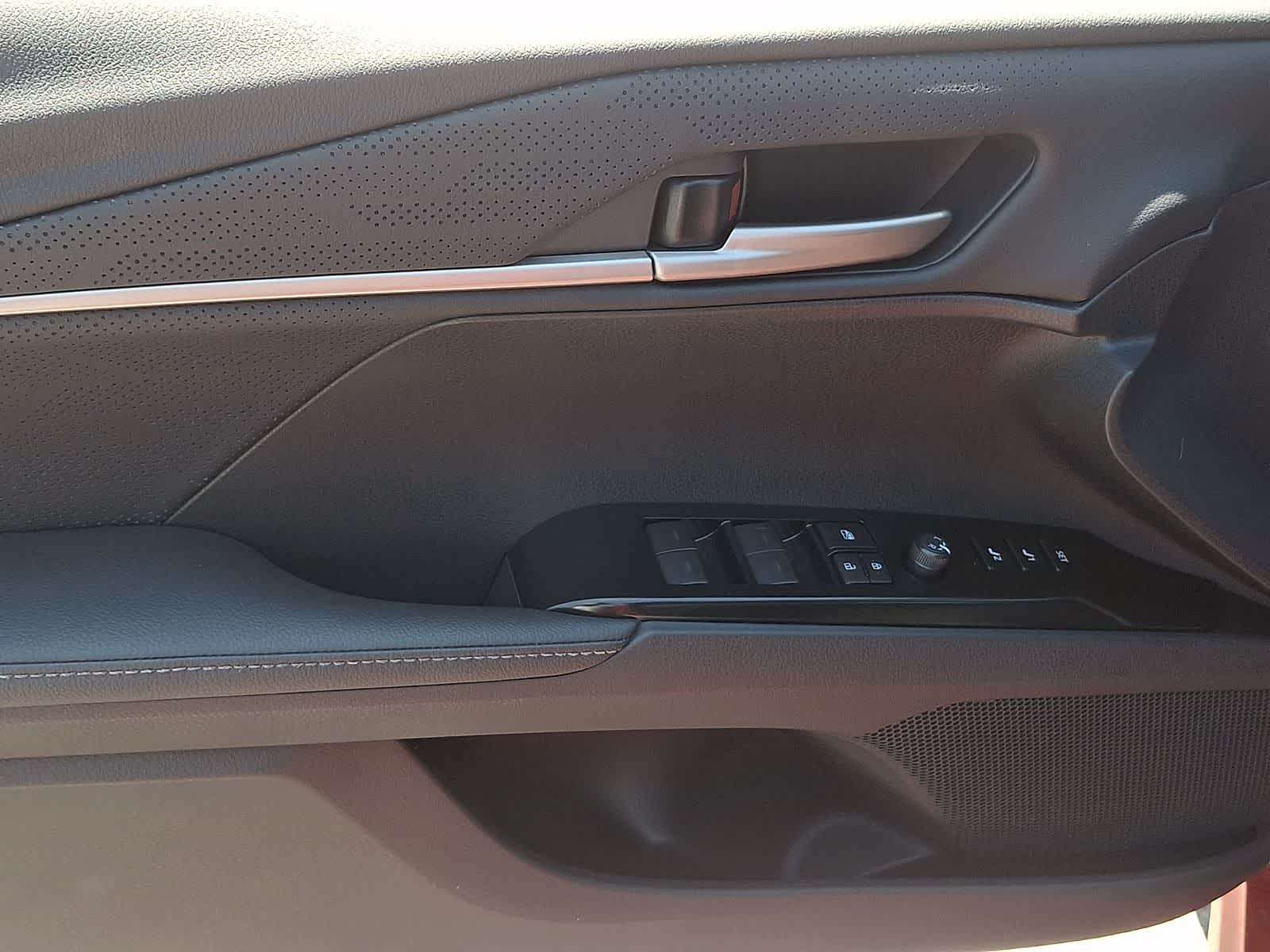 Thumbnail: 2026 Toyota Camry - 10