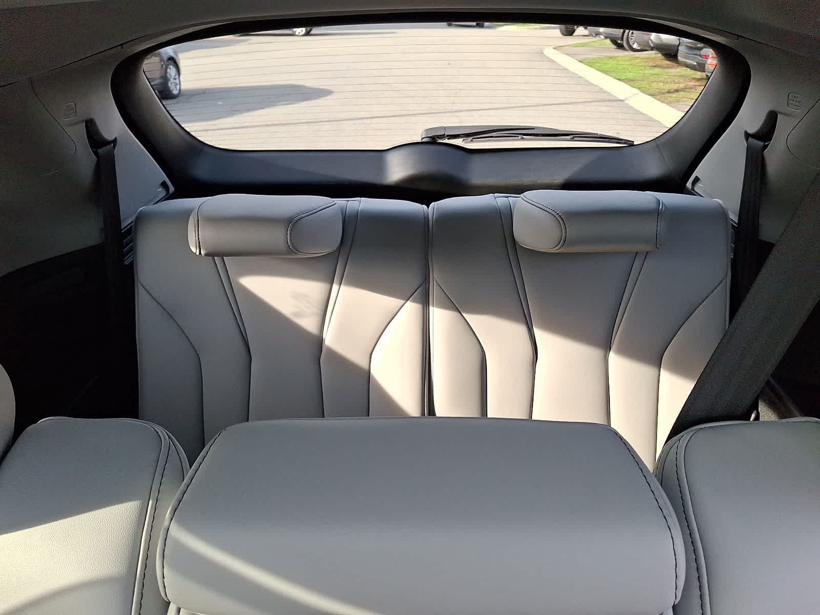 Thumbnail: 2023 Acura MDX - 12