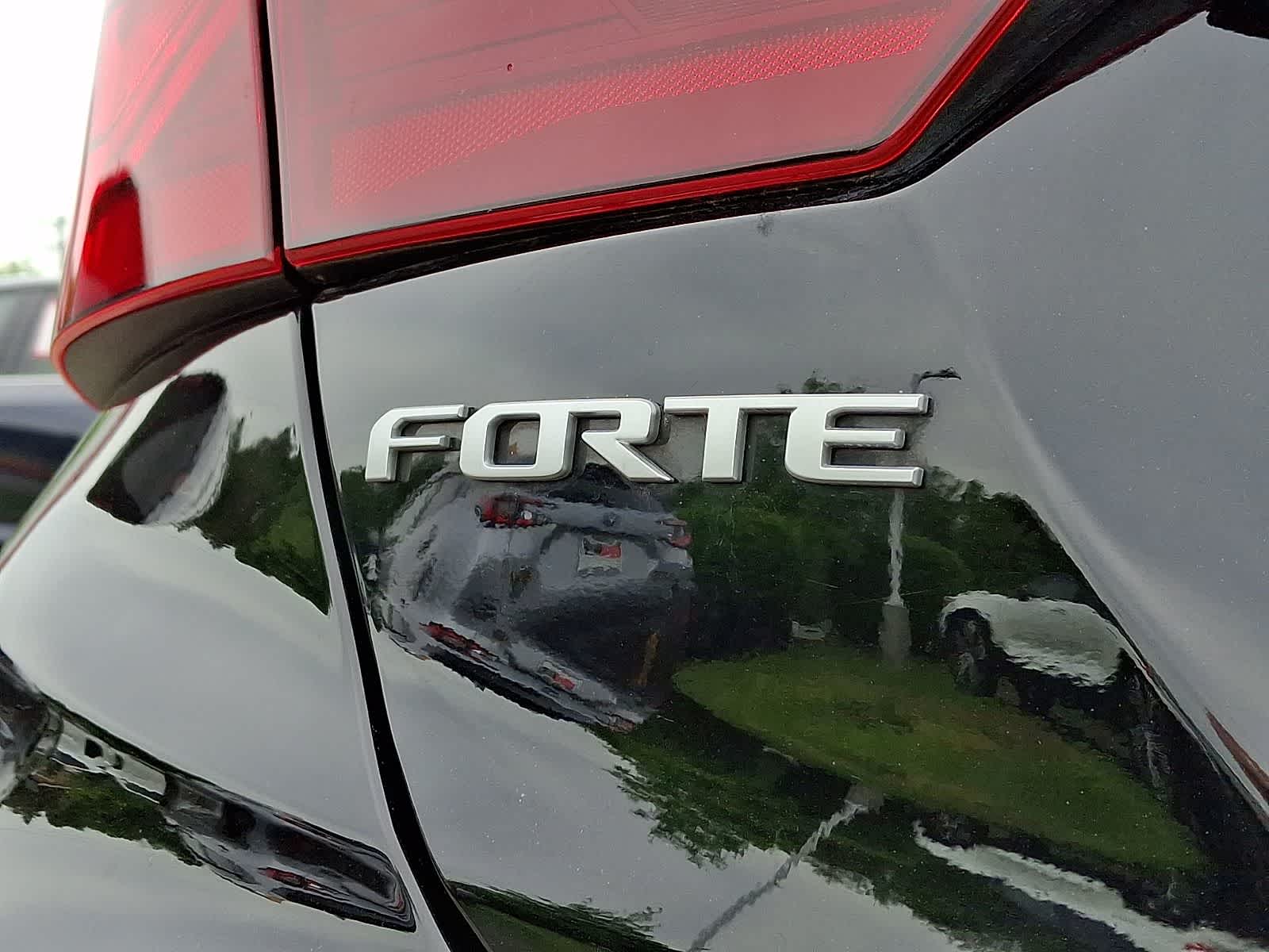 Thumbnail: 2023 Kia Forte - 30