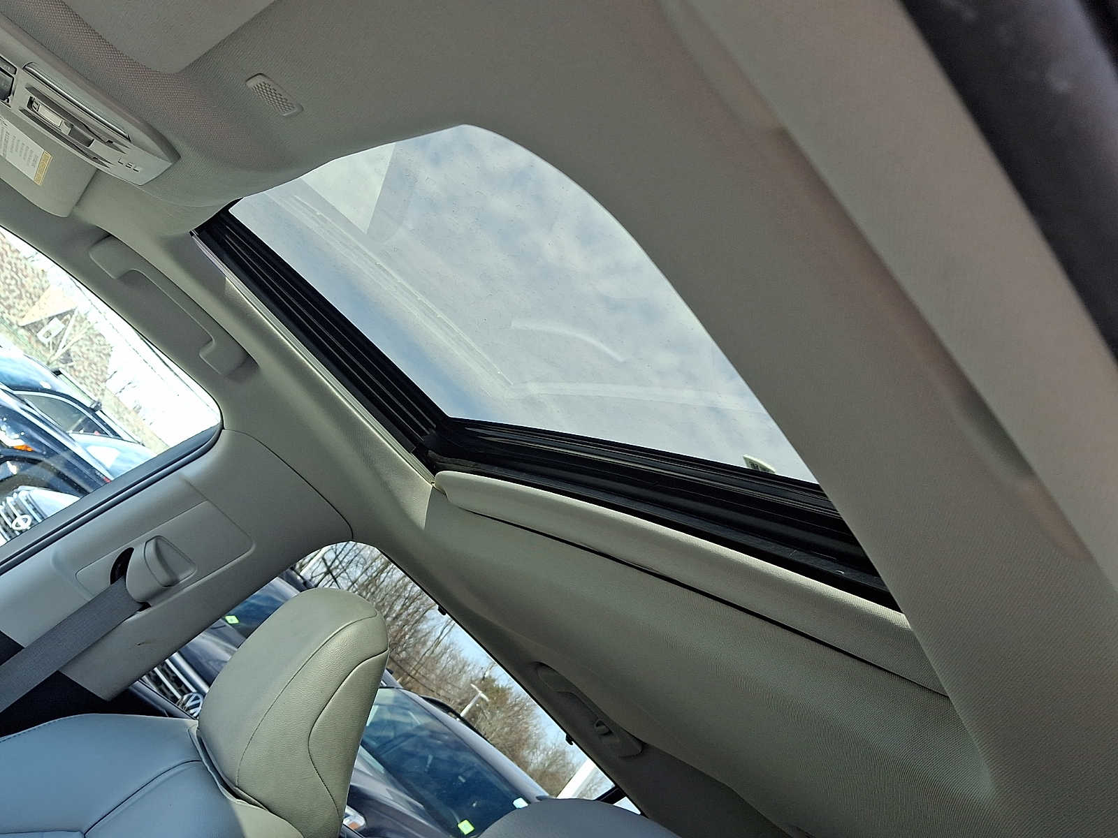 Thumbnail: 2022 Toyota Highlander - 19