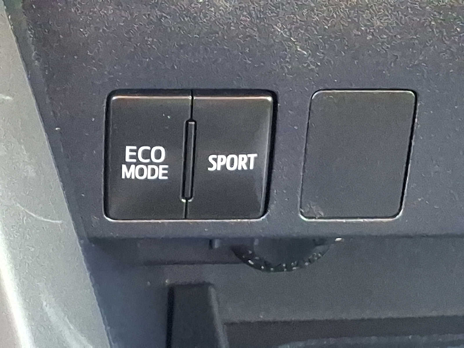 Thumbnail: 2018 Toyota RAV4 - 24