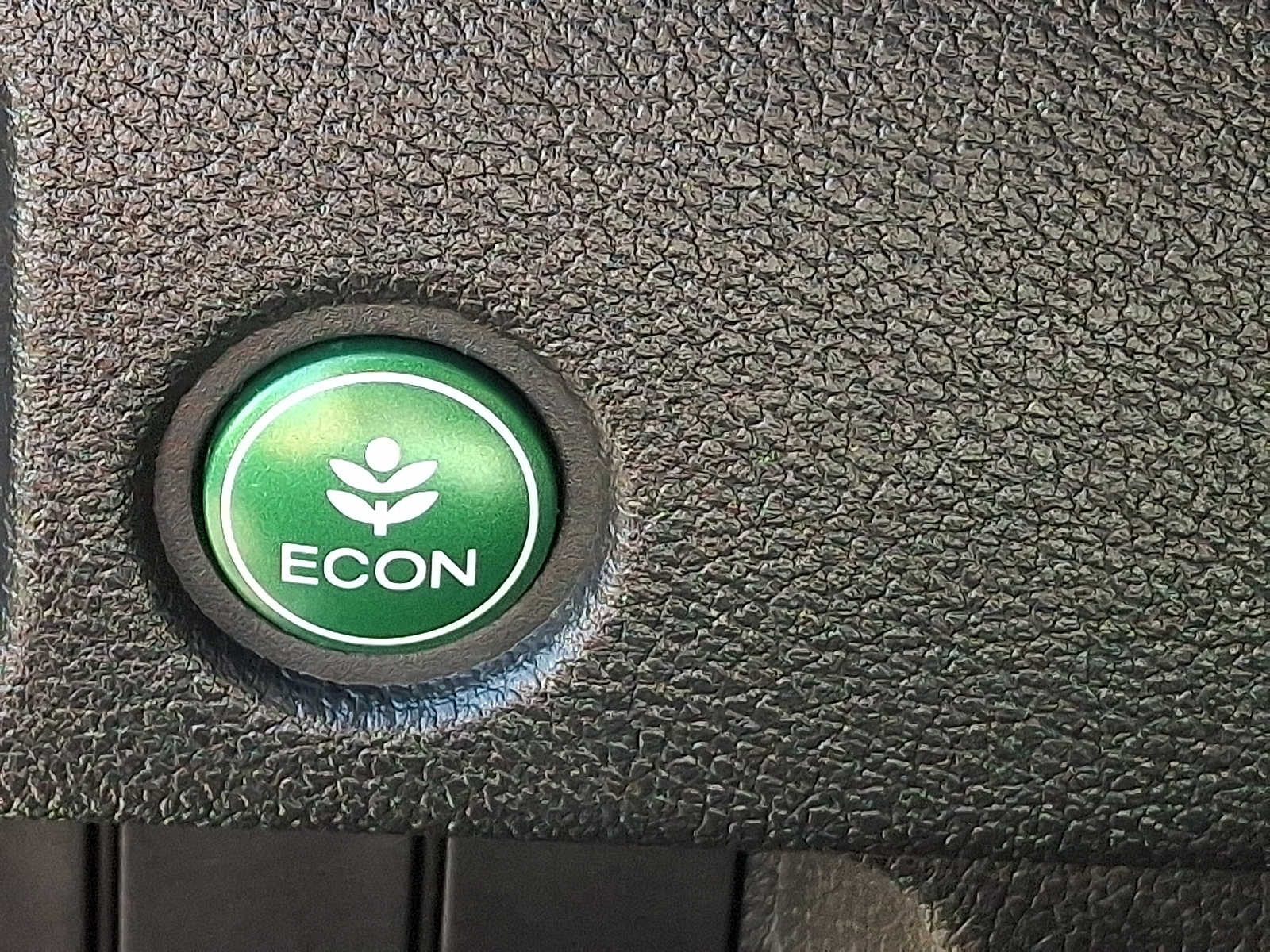 Thumbnail: 2018 Honda Pilot - 24