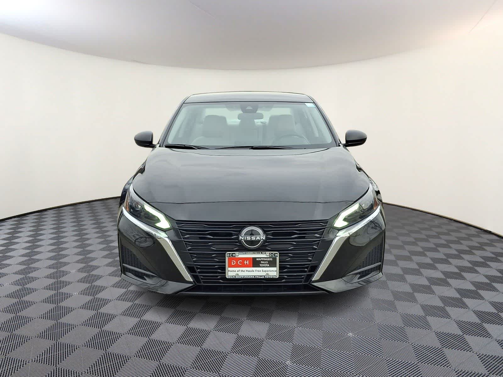 Thumbnail: 2024 Nissan Altima - 3