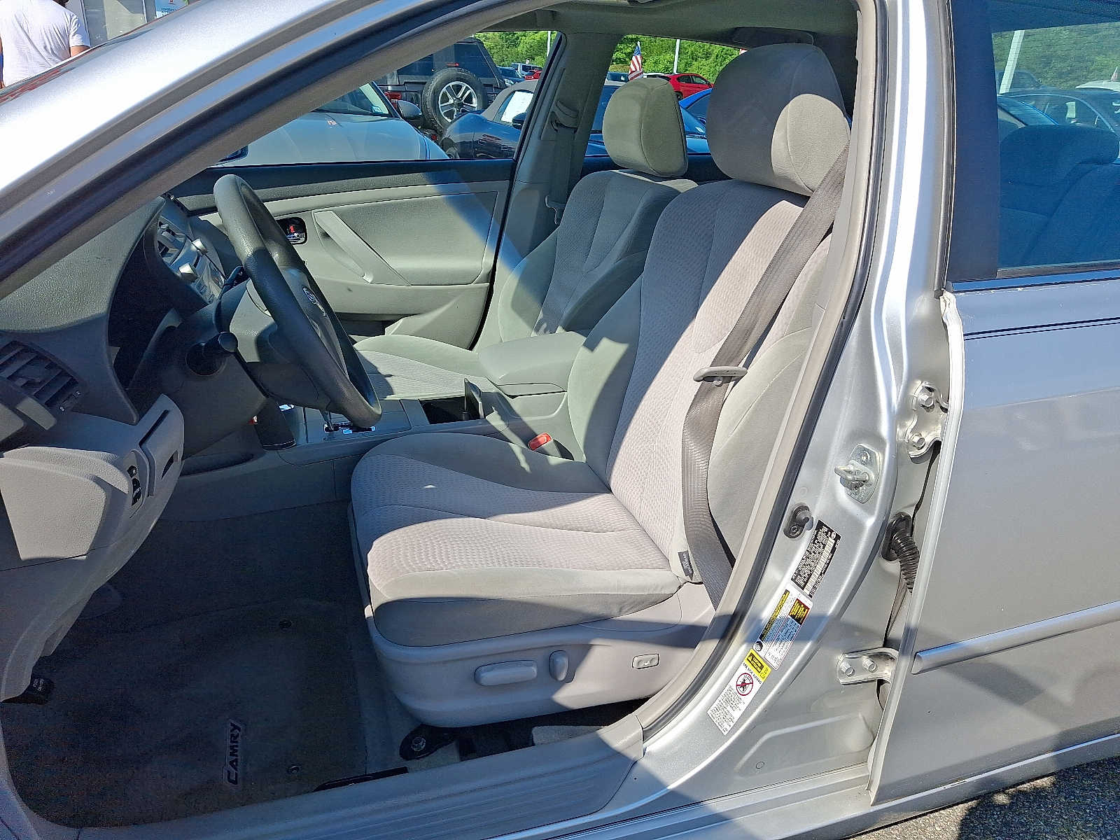 Thumbnail: 2010 Toyota Camry - 15