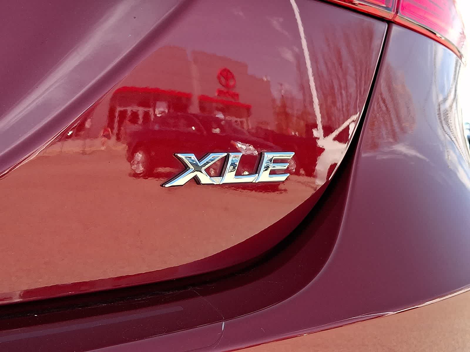 Thumbnail: 2020 Toyota Camry - 33