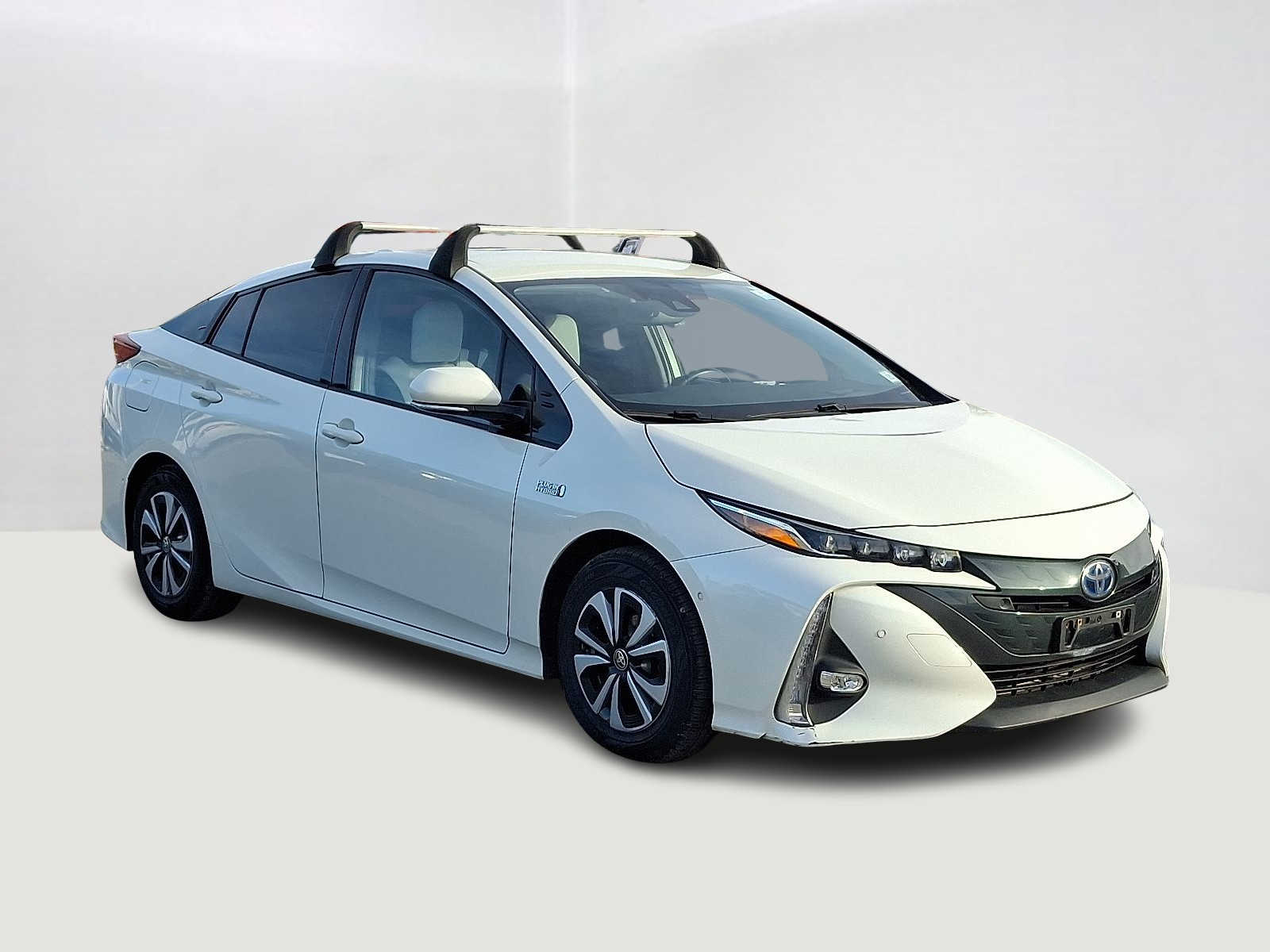 Thumbnail: 2017 Toyota Prius Prime - 5