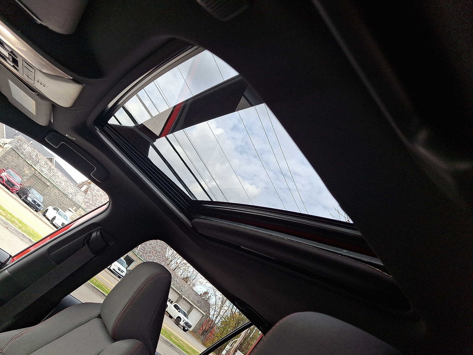 Thumbnail: 2024 Toyota RAV4 - 17