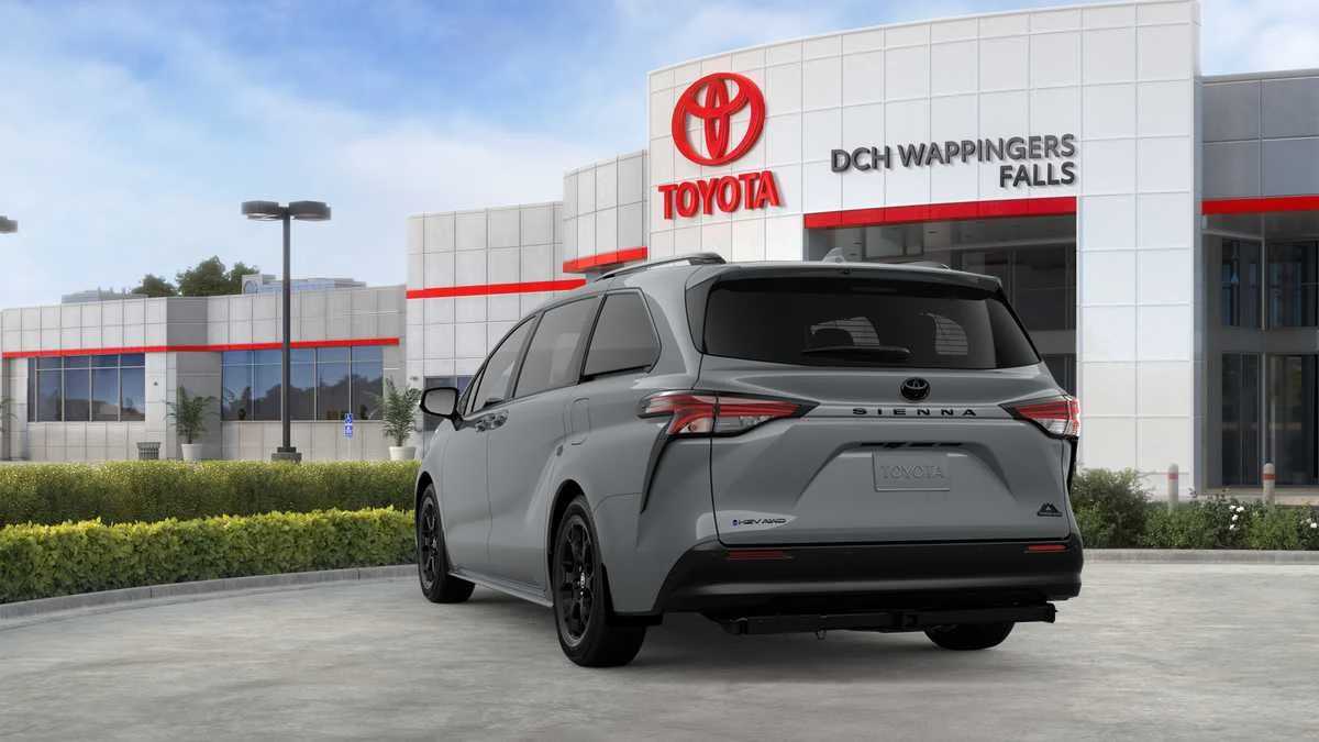 Thumbnail: 2026 Toyota Sienna - 17