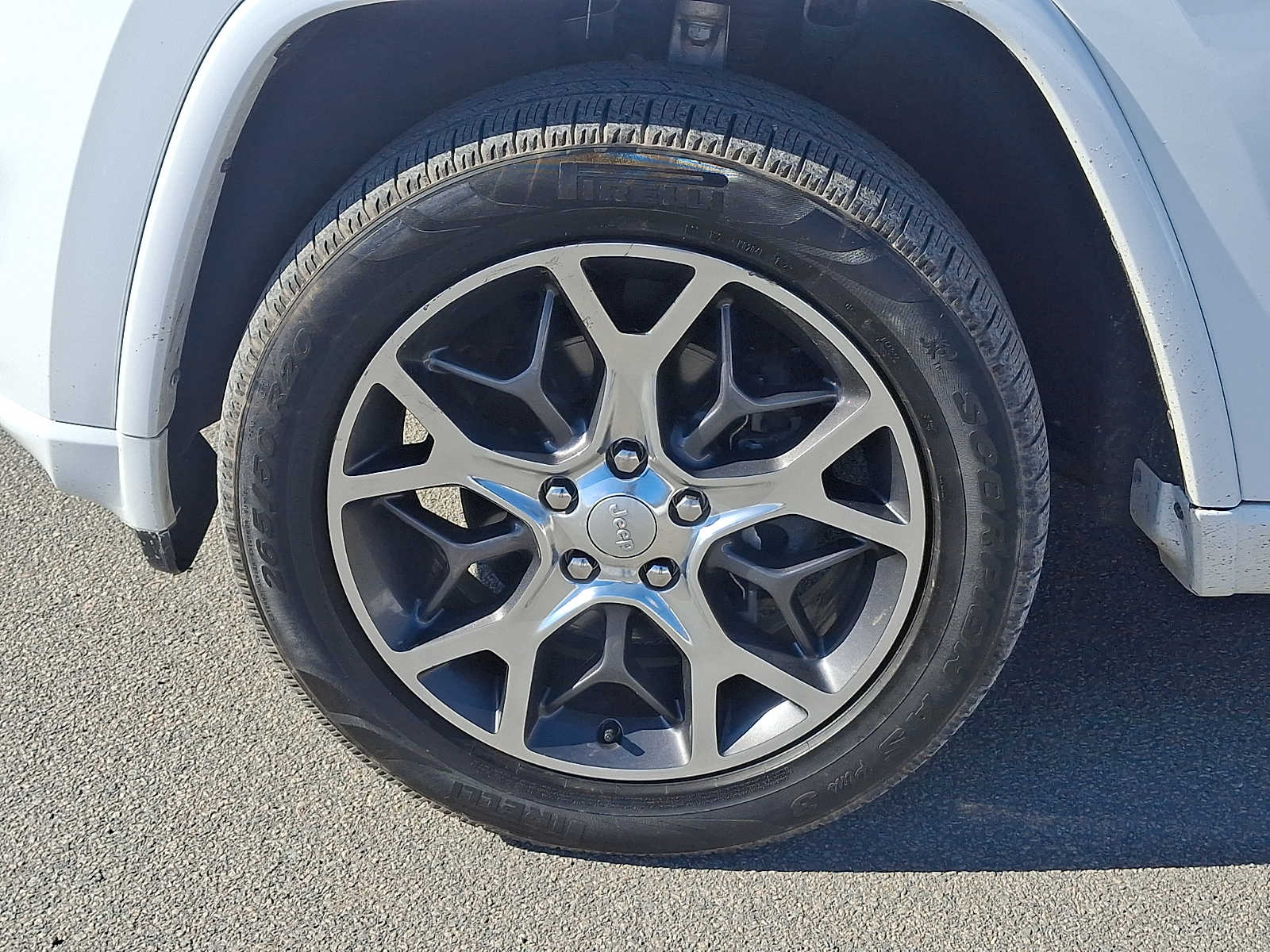 Thumbnail: 2019 Jeep Grand Cherokee - 9