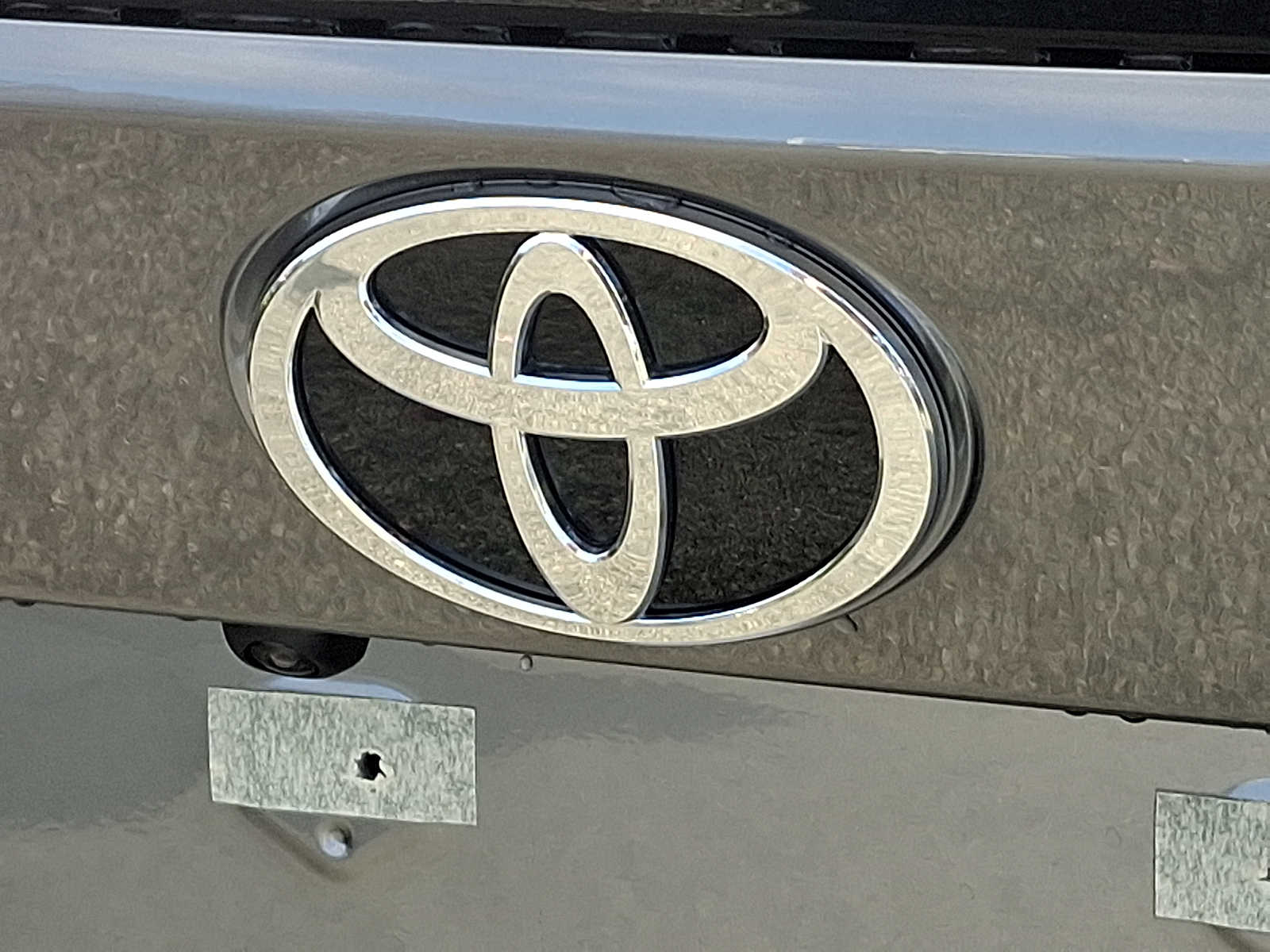 Thumbnail: 2025 Toyota bZ4X - 32