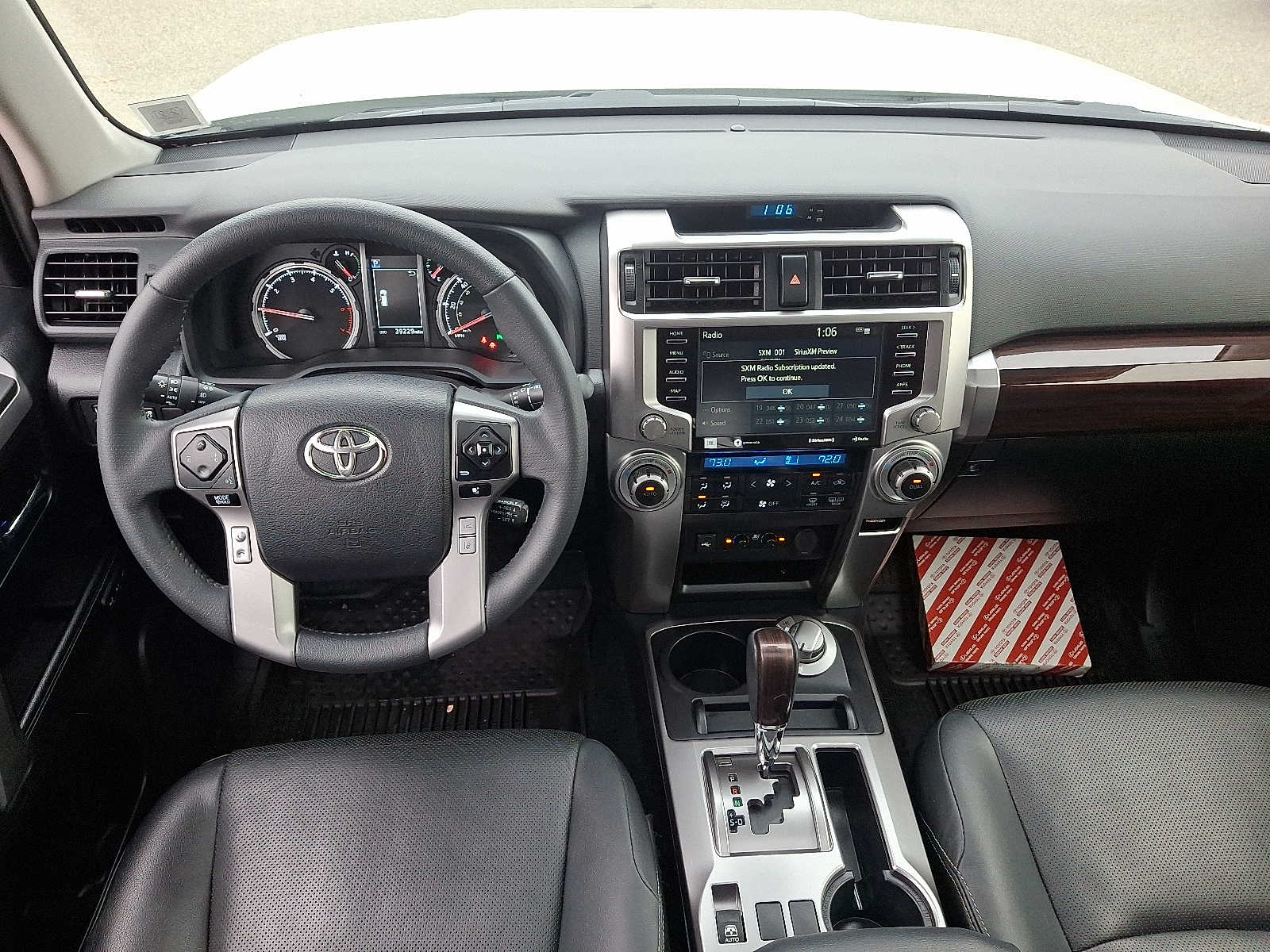 Thumbnail: 2022 Toyota 4Runner - 14