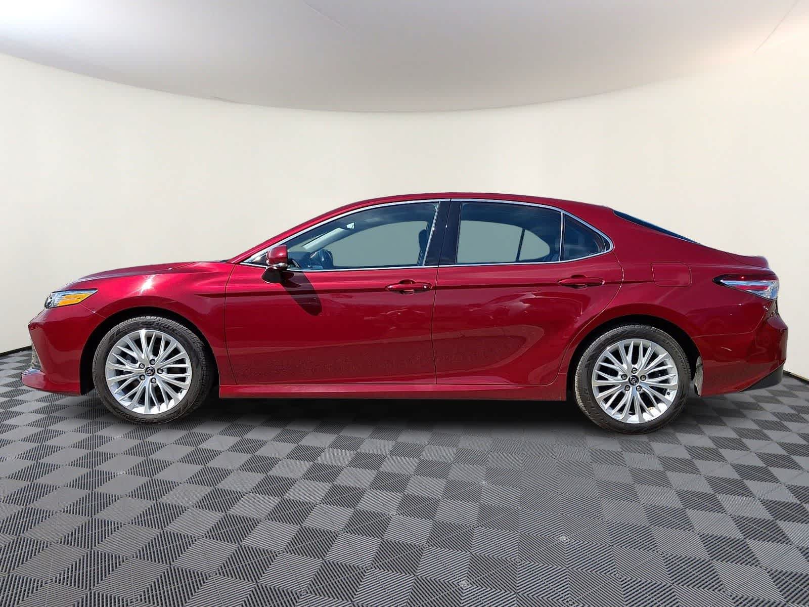 Thumbnail: 2020 Toyota Camry - 10