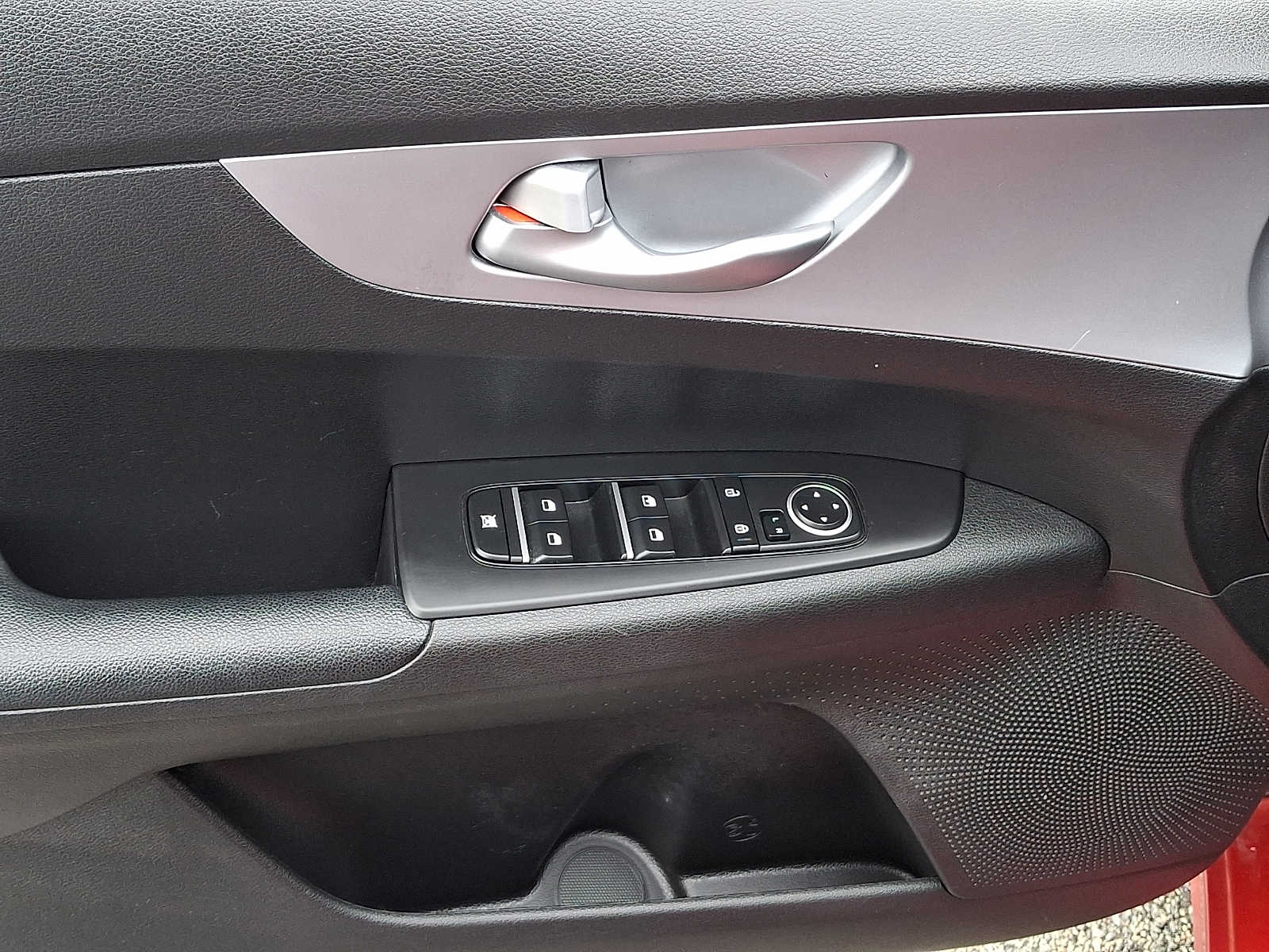 Thumbnail: 2023 Kia Forte - 13