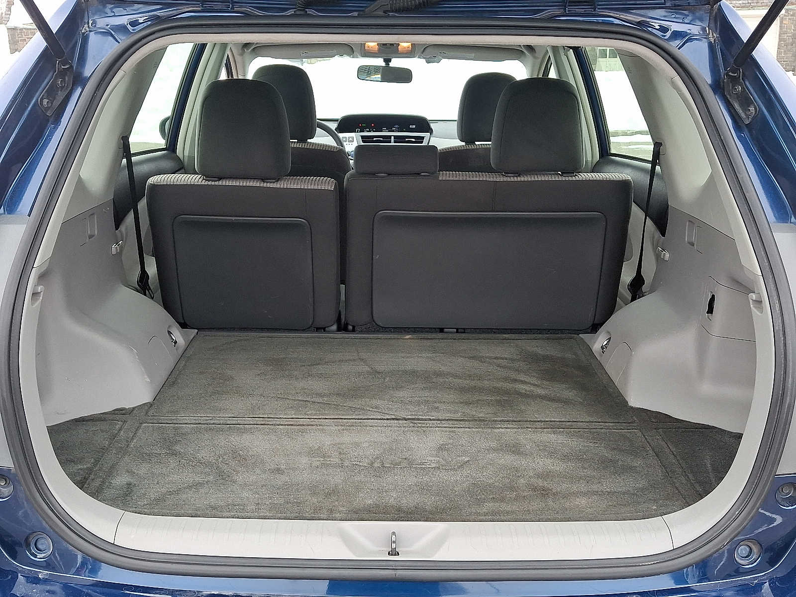 Thumbnail: 2015 Toyota Prius v - 28