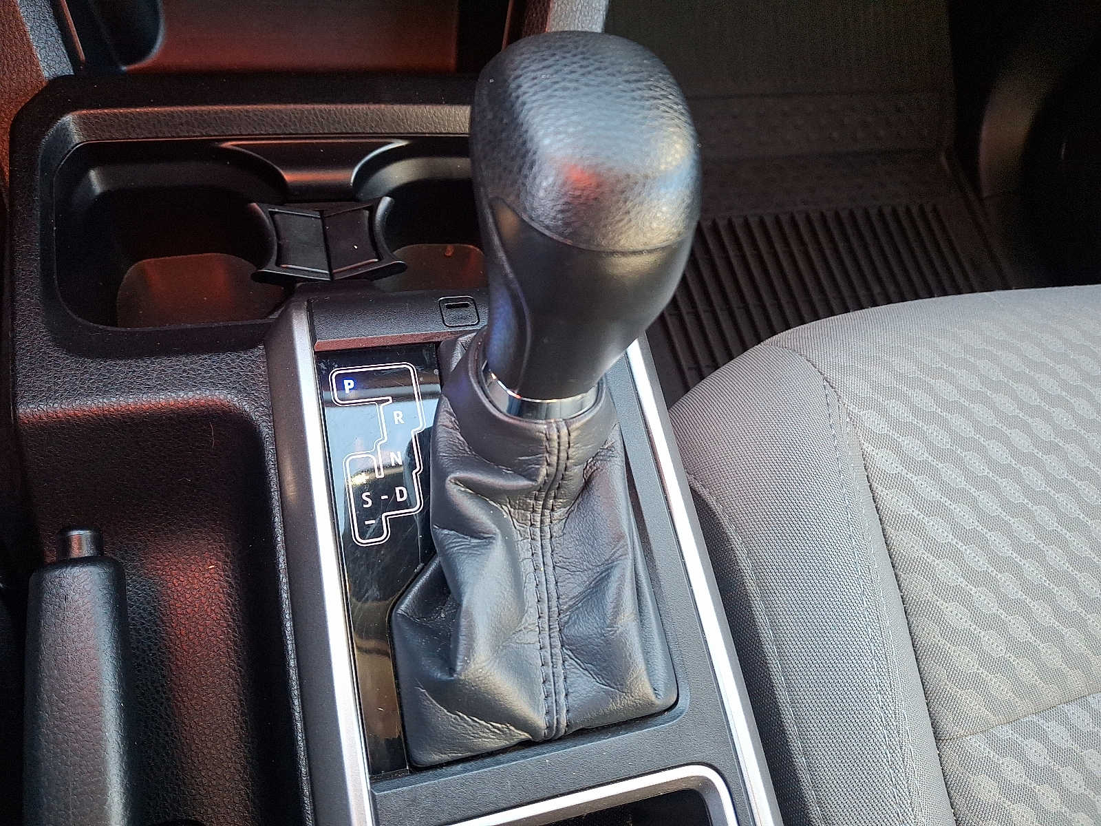 Thumbnail: 2023 Toyota Tacoma - 17