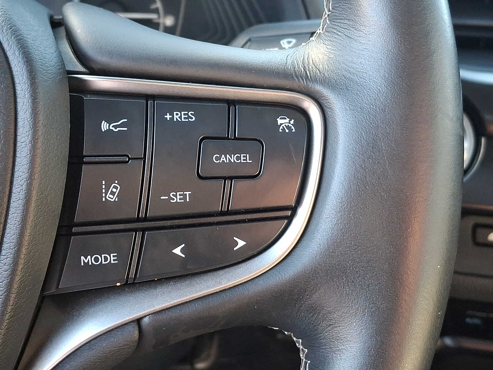 Thumbnail: 2019 Lexus UX - 23