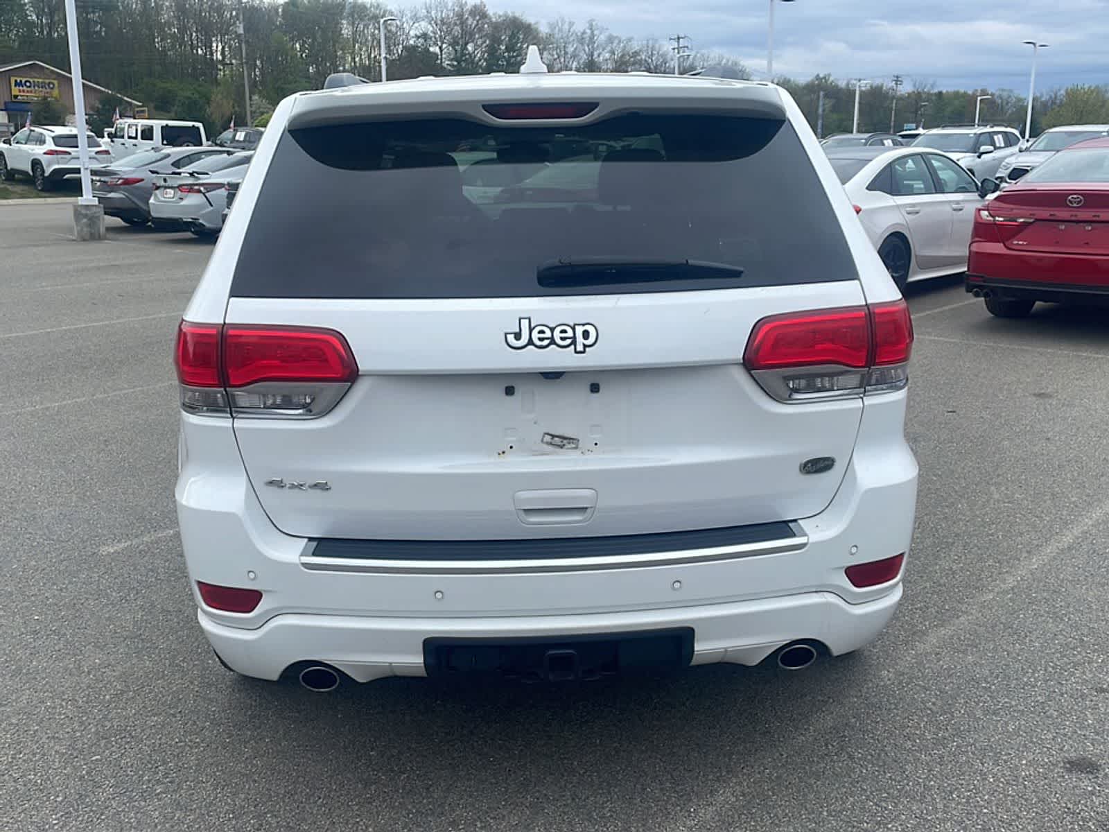 Thumbnail: 2017 Jeep Grand Cherokee - 6