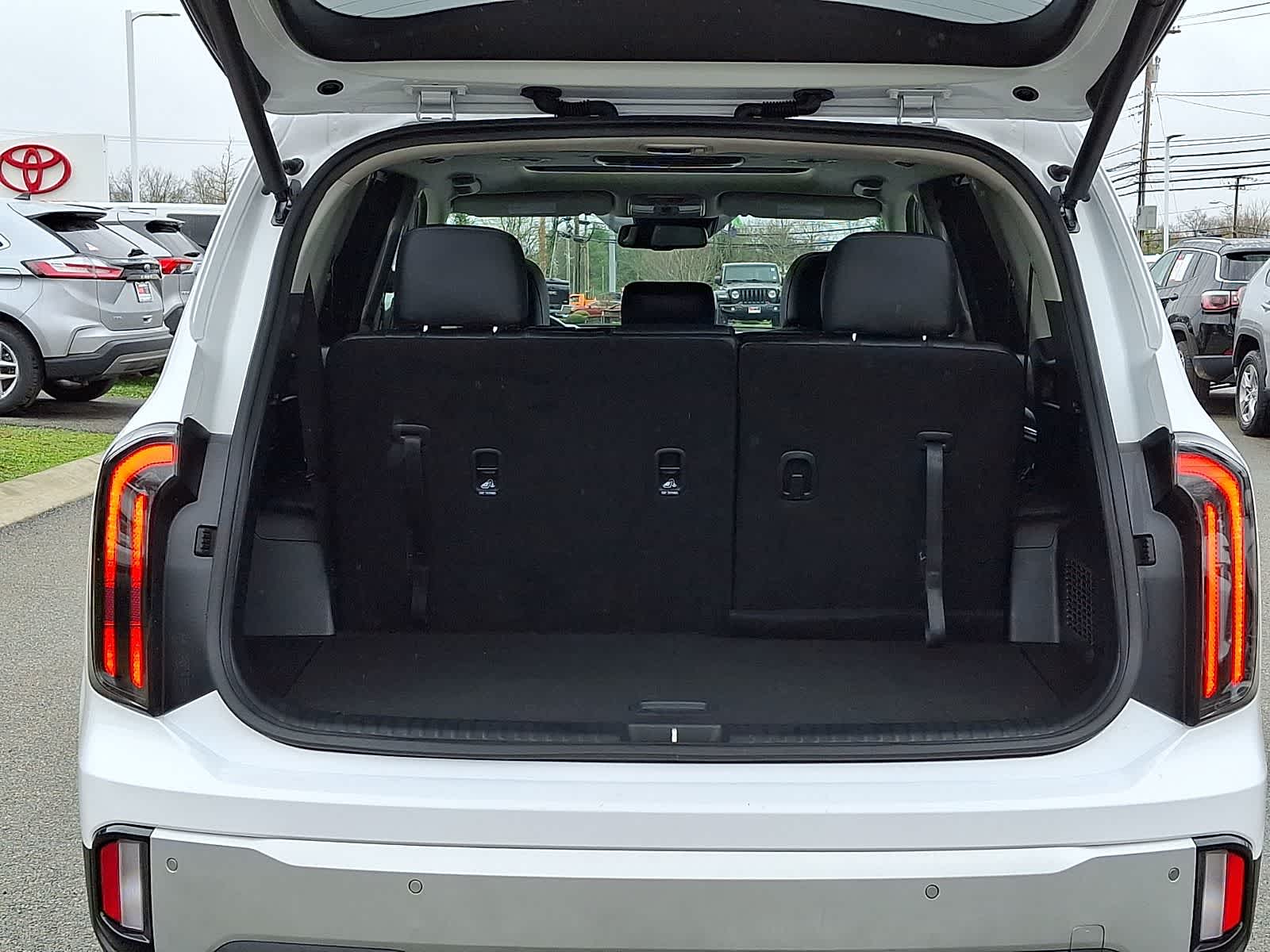 Thumbnail: 2024 Kia Telluride - 31