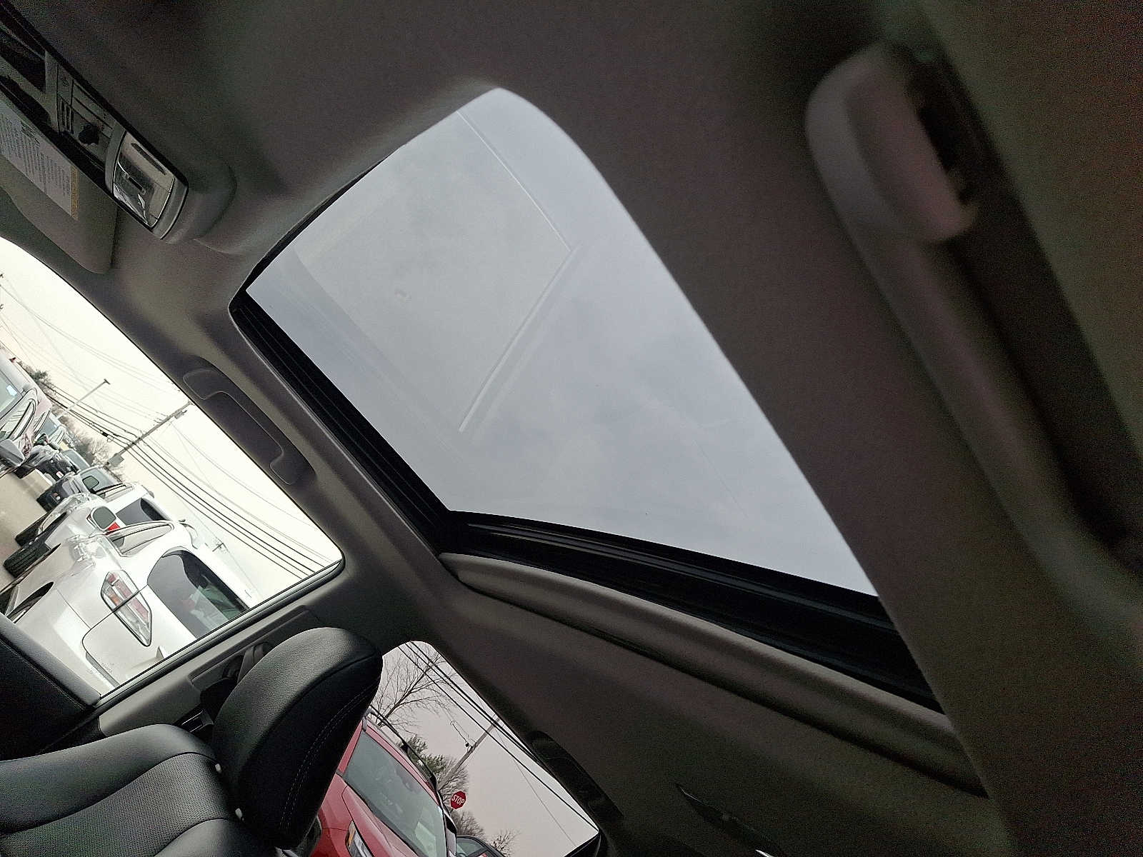 Thumbnail: 2022 Toyota 4Runner - 17