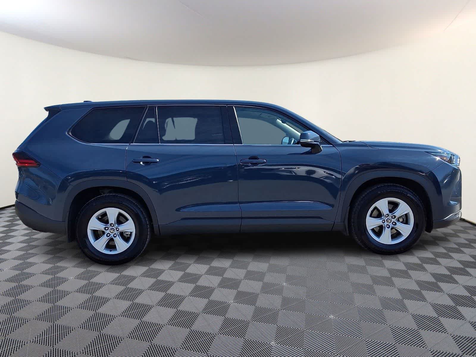 Thumbnail: 2025 Toyota Grand Highlander - 10