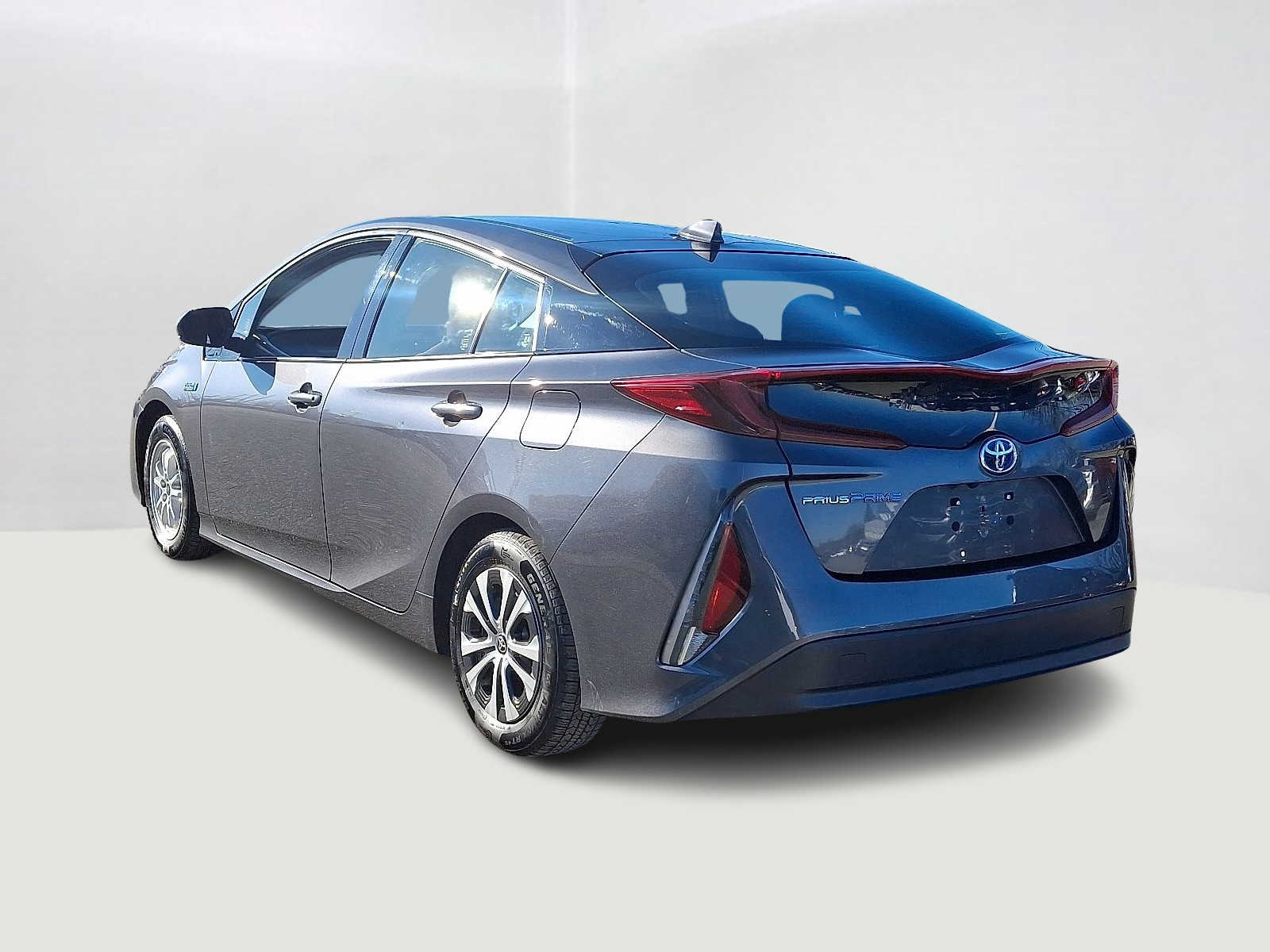 Thumbnail: 2020 Toyota Prius Prime - 8