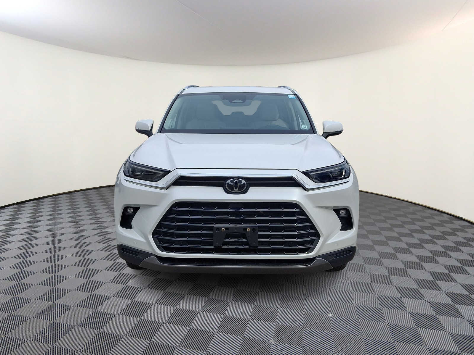 Thumbnail: 2024 Toyota Grand Highlander - 3