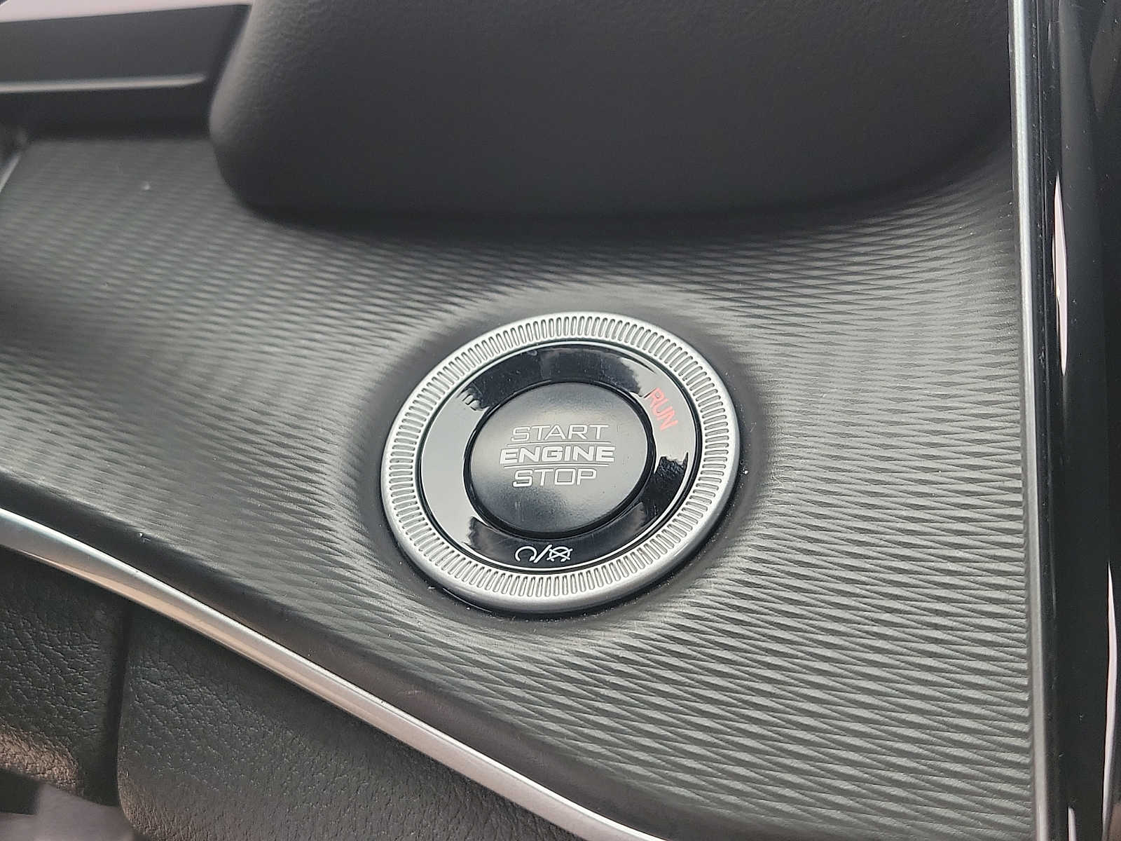 Thumbnail: 2025 Jeep Grand Cherokee - 25