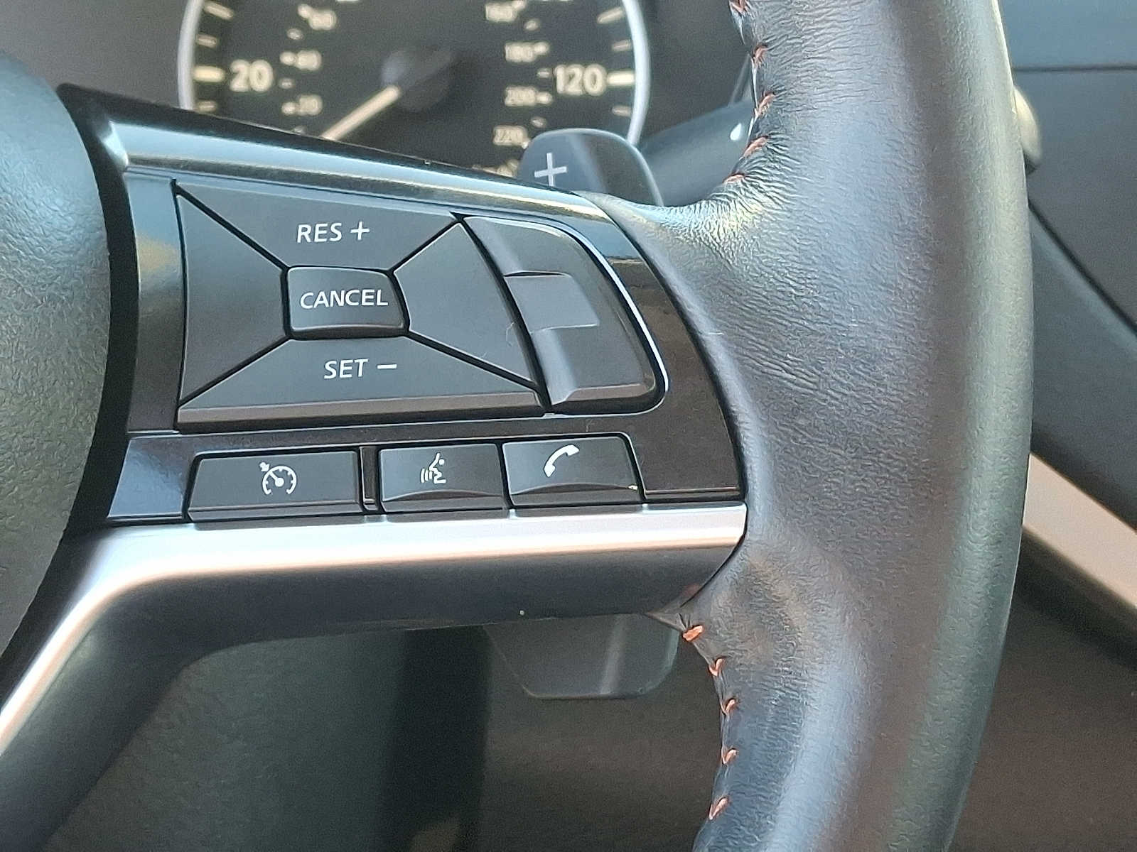 Thumbnail: 2020 Nissan Altima - 20