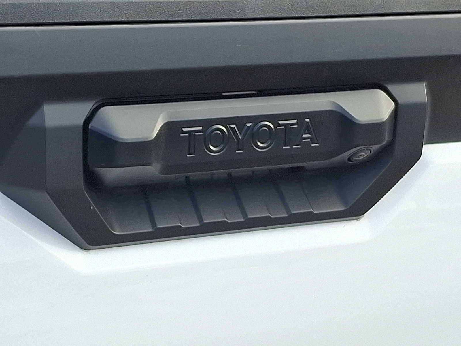 Thumbnail: 2022 Toyota Tundra - 28