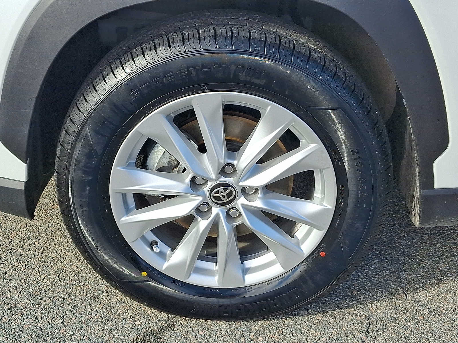 Thumbnail: 2022 Toyota Corolla Cross - 11