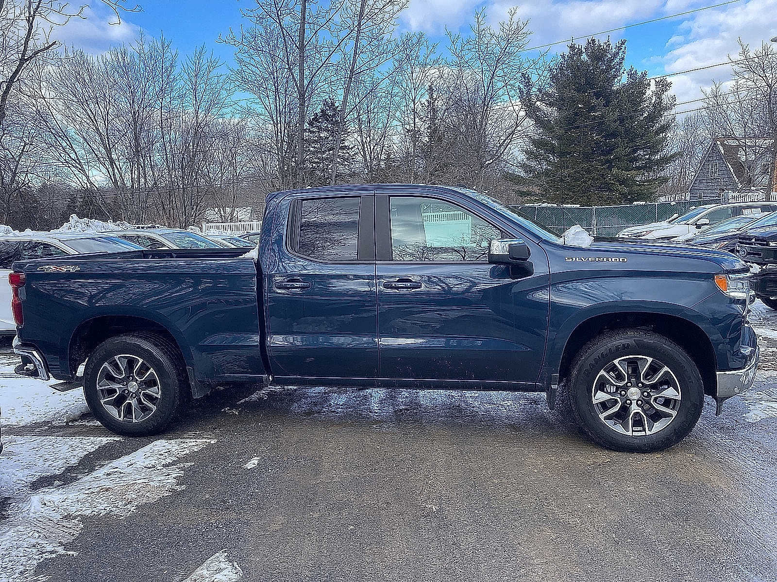 Thumbnail: 2022 Chevrolet Silverado 1500 - 19