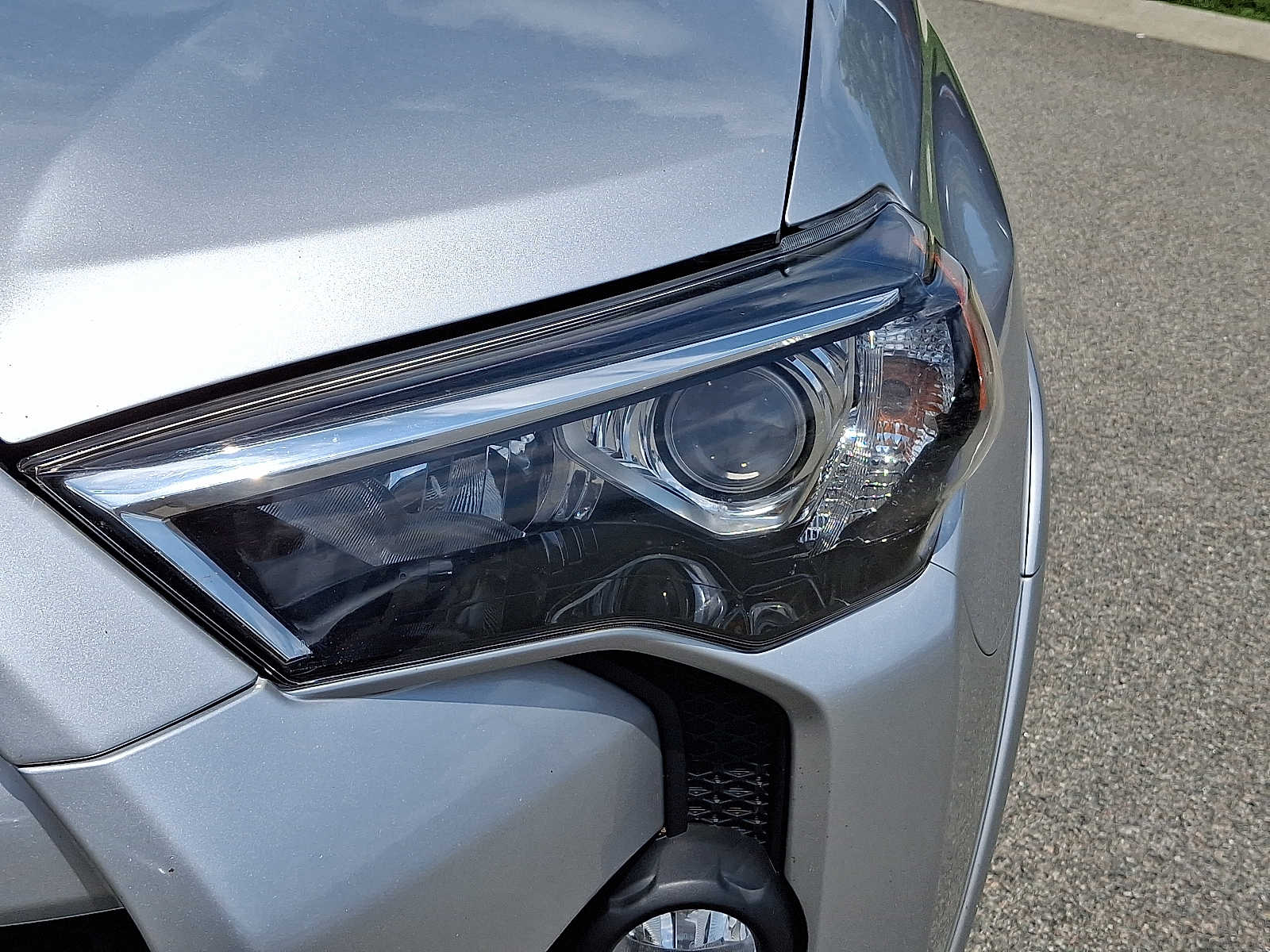 Thumbnail: 2018 Toyota 4Runner - 12