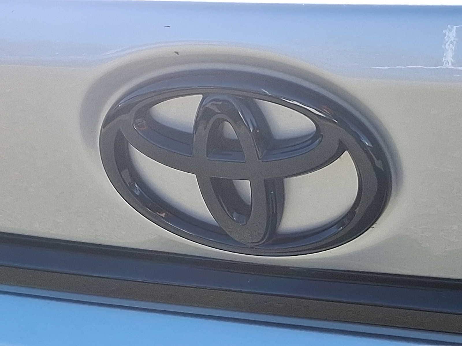 Thumbnail: 2023 Toyota Corolla - 31