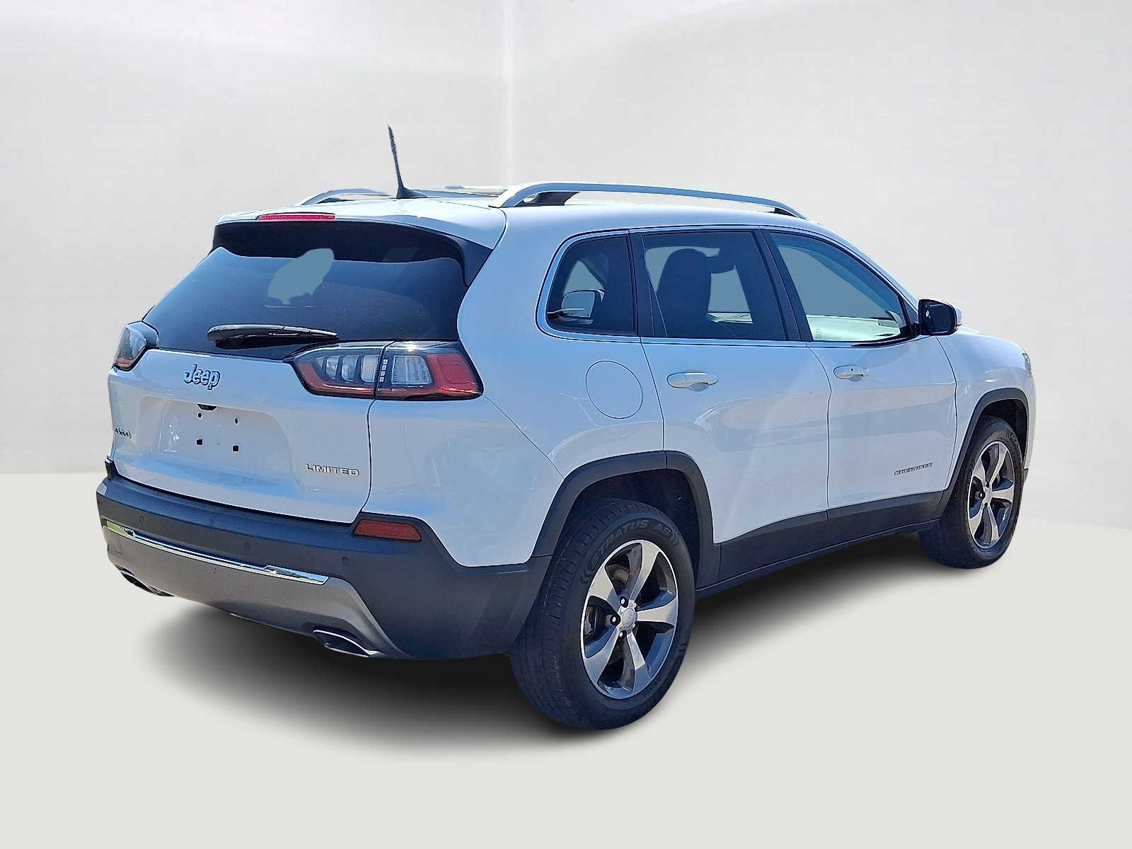 Thumbnail: 2020 Jeep Cherokee - 4