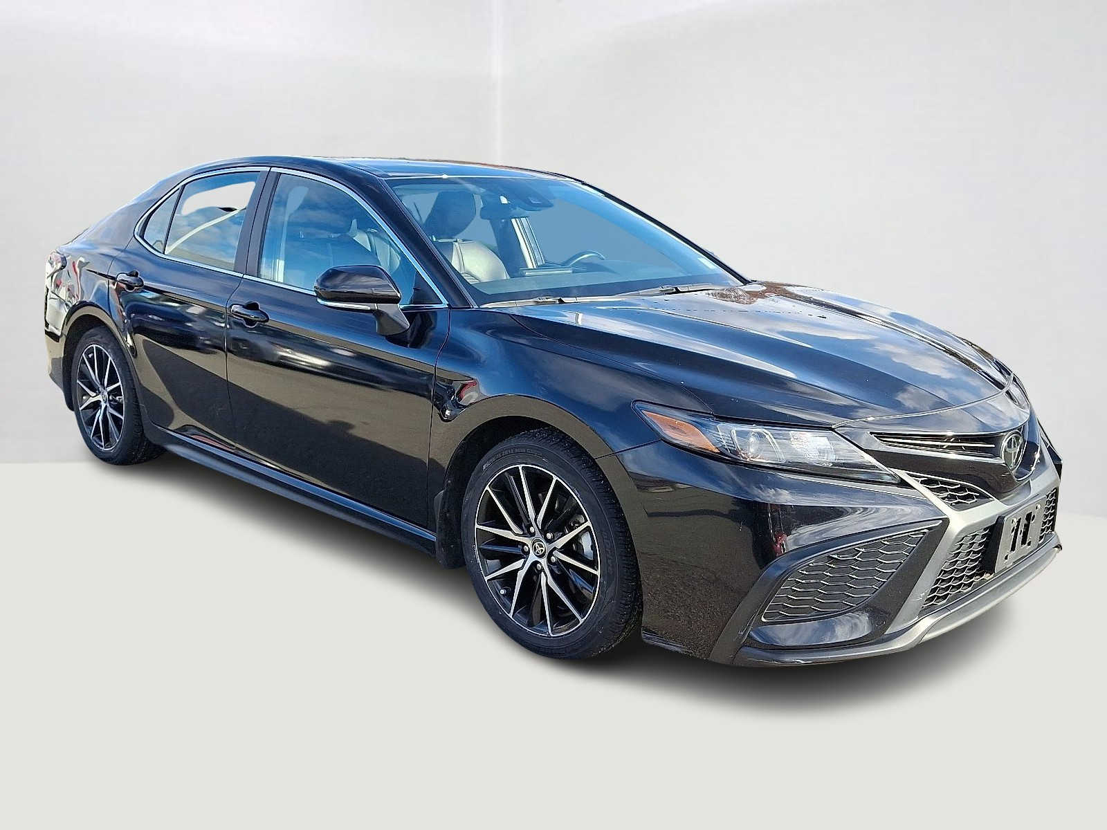 Thumbnail: 2023 Toyota Camry - 5