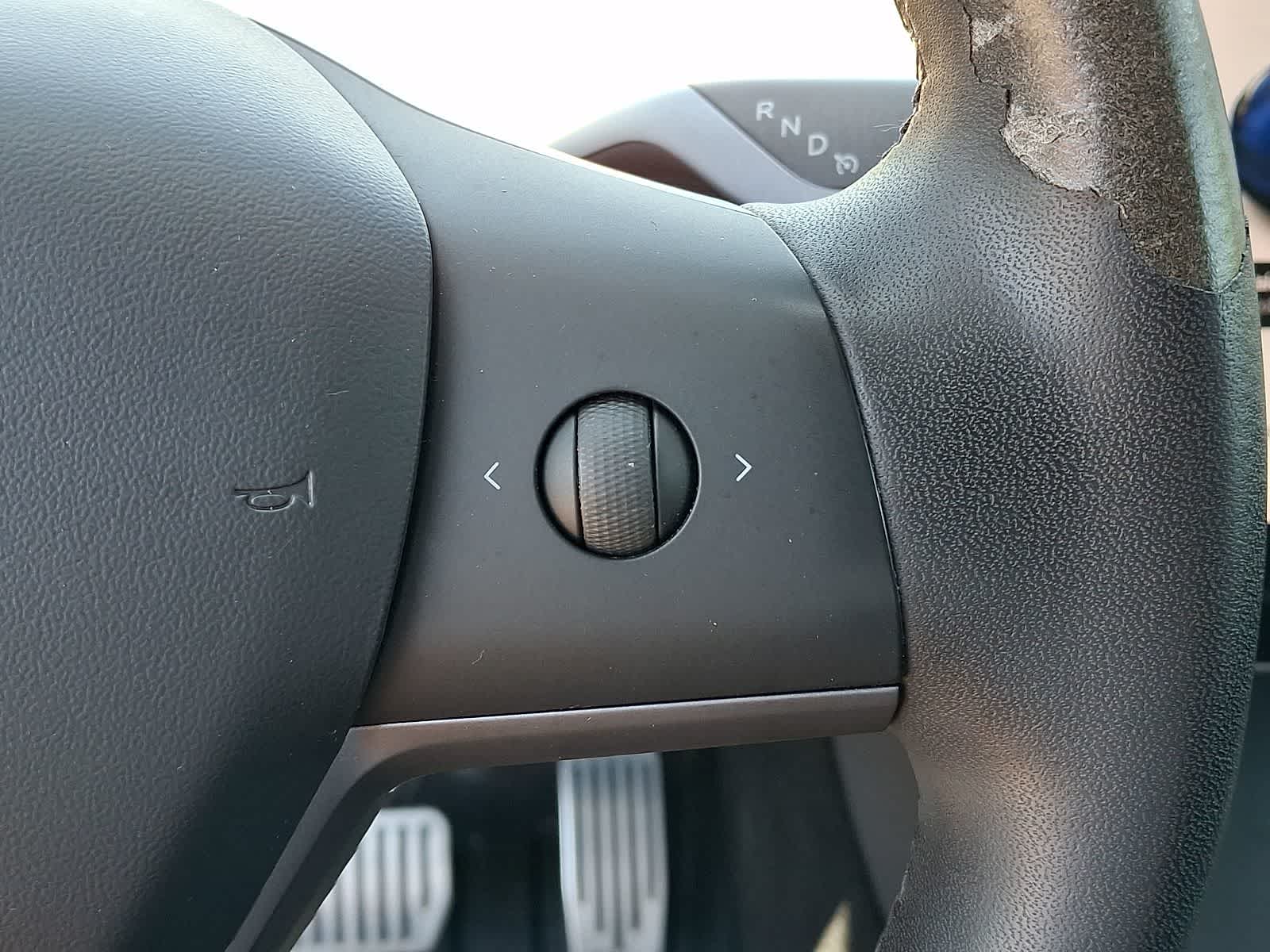 Thumbnail: 2020 Tesla Model Y - 24