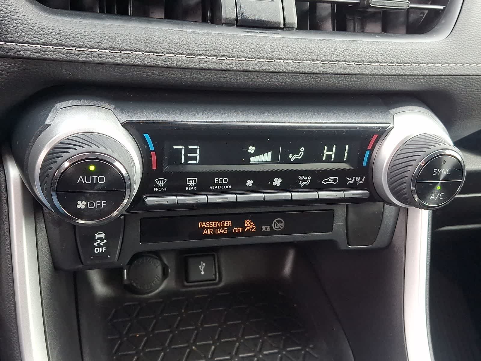 Thumbnail: 2021 Toyota RAV4 - 18