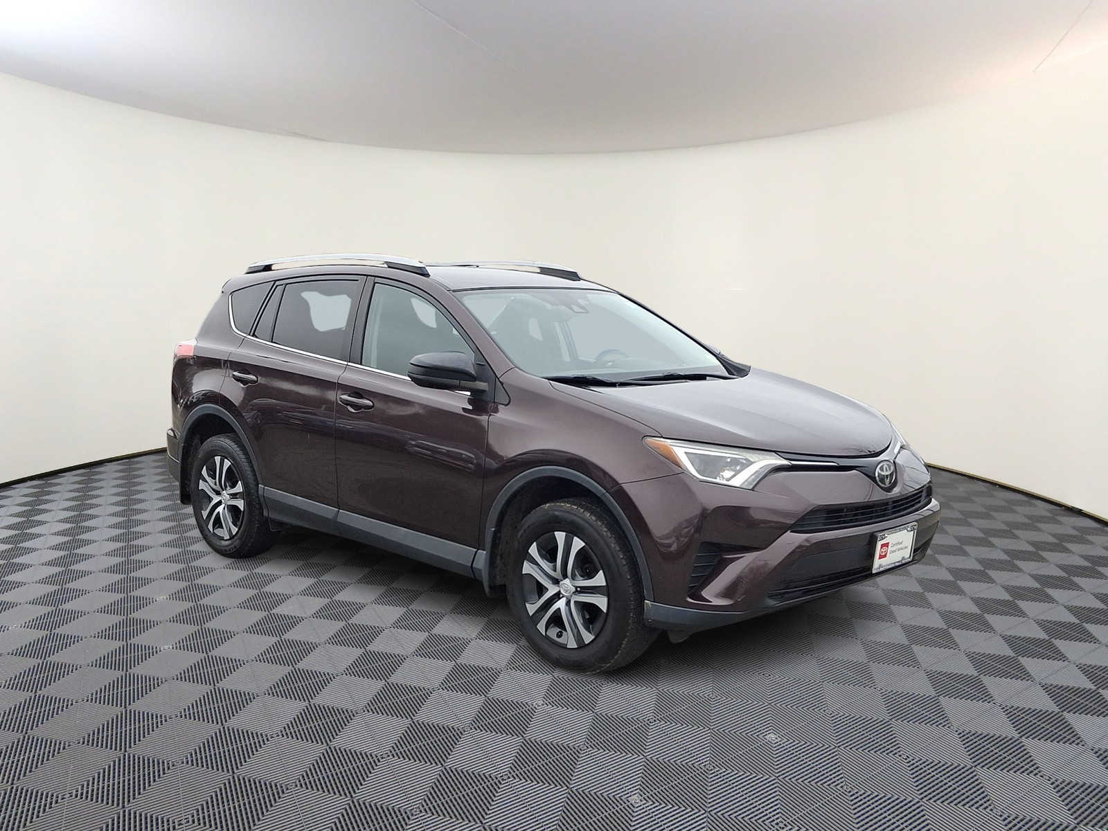 Thumbnail: 2017 Toyota RAV4 - 5