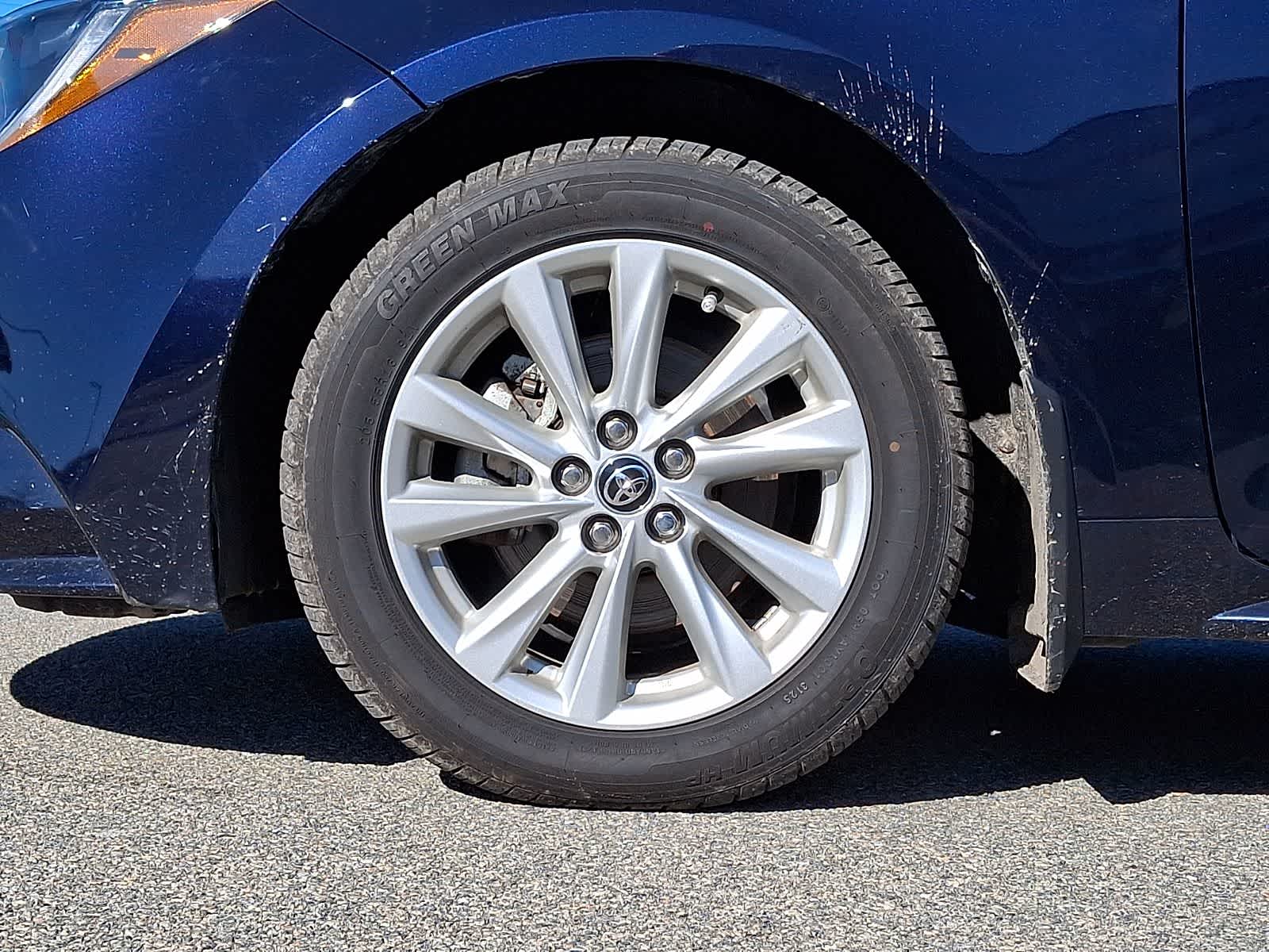 Thumbnail: 2023 Toyota Corolla - 11