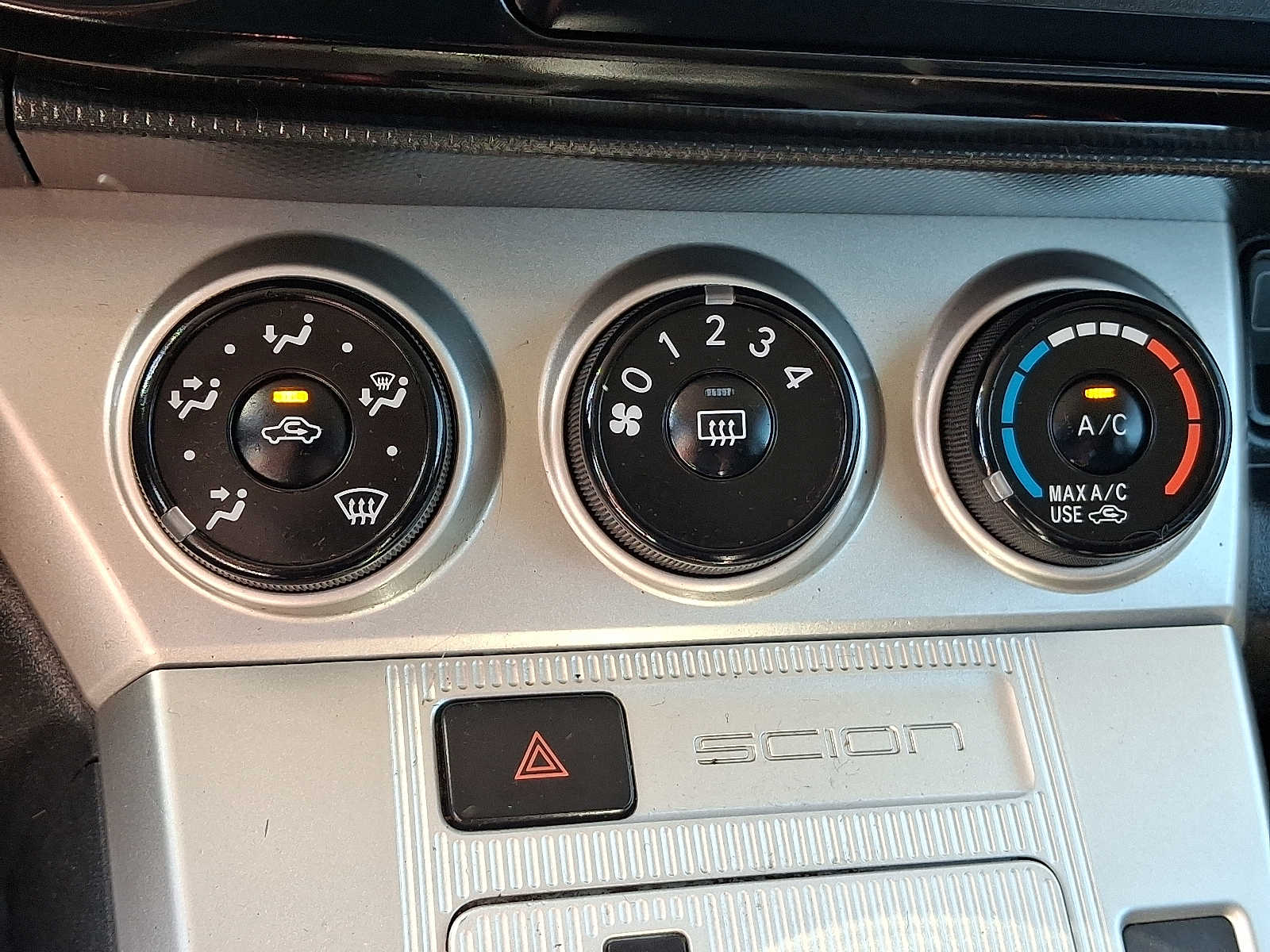 Thumbnail: 2010 Scion xB - 16