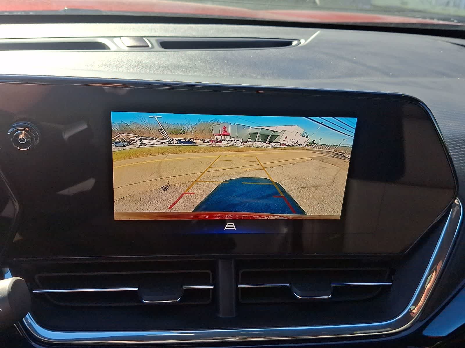 Thumbnail: 2024 Chevrolet Trax - 18