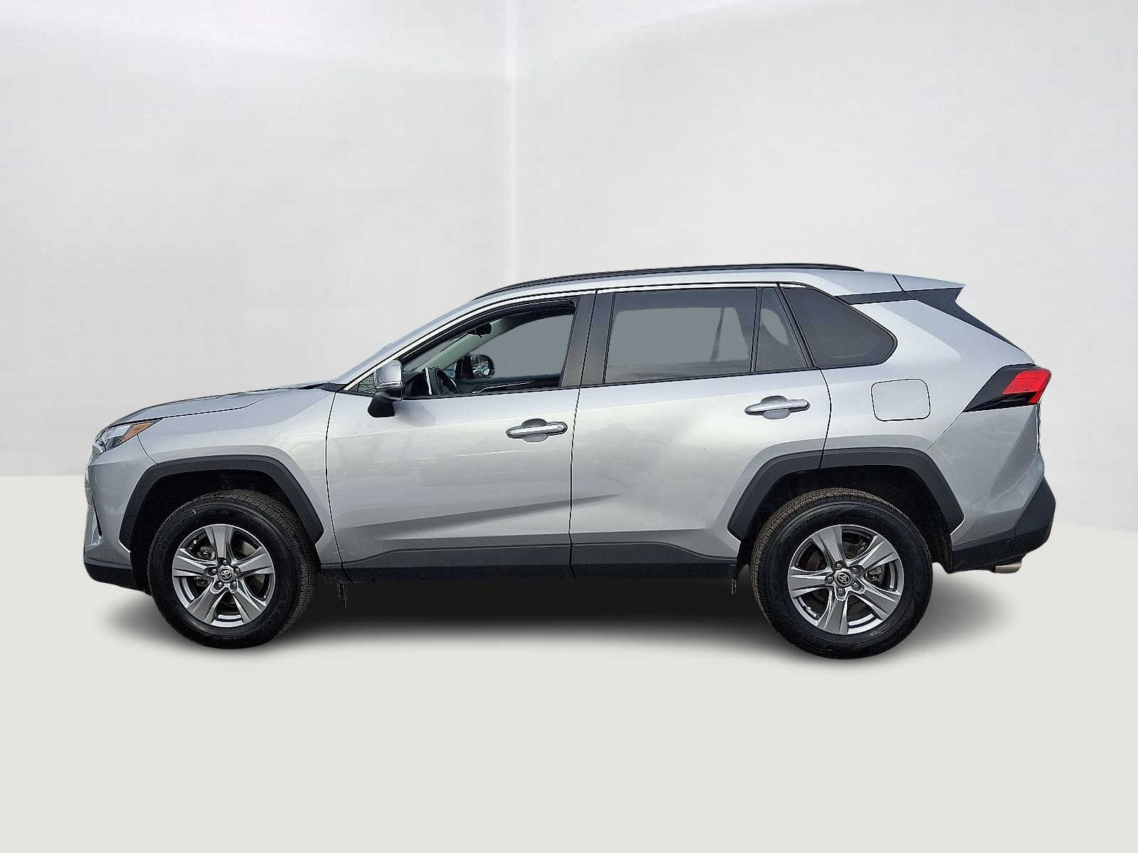 Thumbnail: 2024 Toyota RAV4 - 10