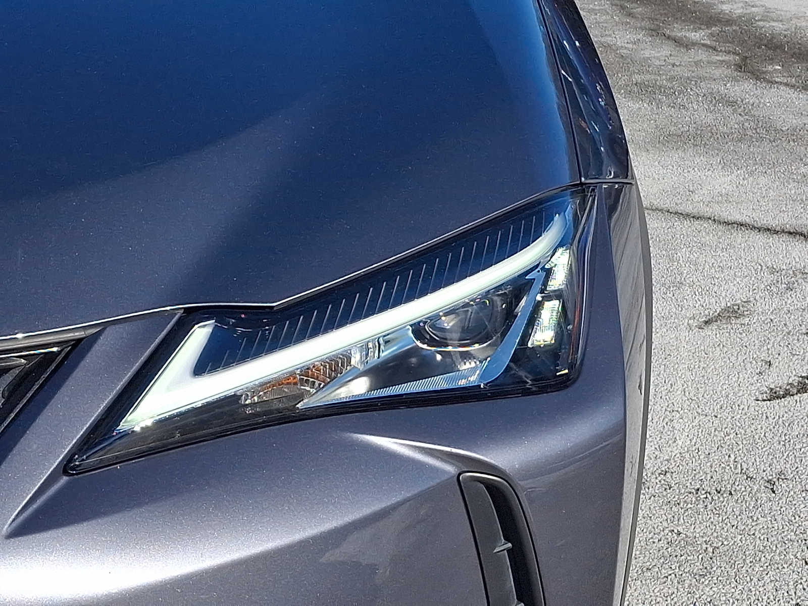 Thumbnail: 2019 Lexus UX - 10